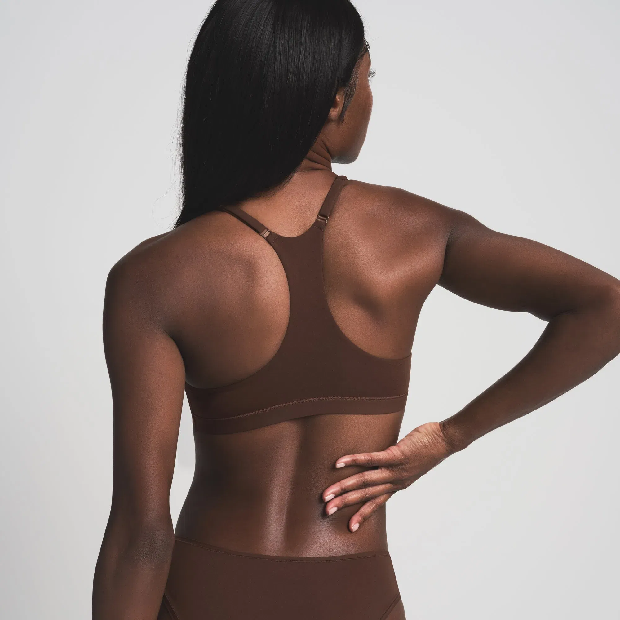 FITS EVERYBODY RACERBACK SCOOP BRALETTE | COCOA