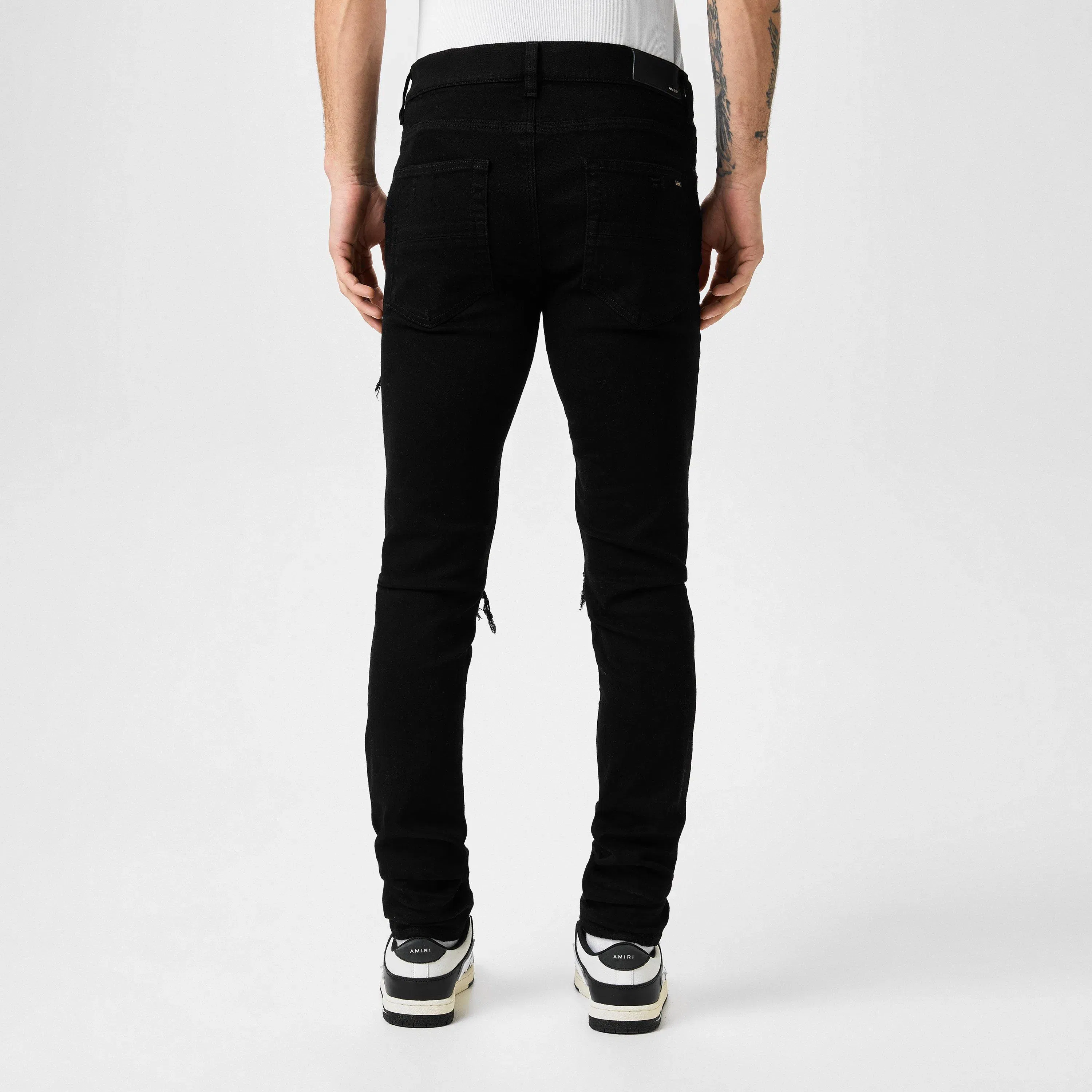 Mx-1 Distressed Jeans