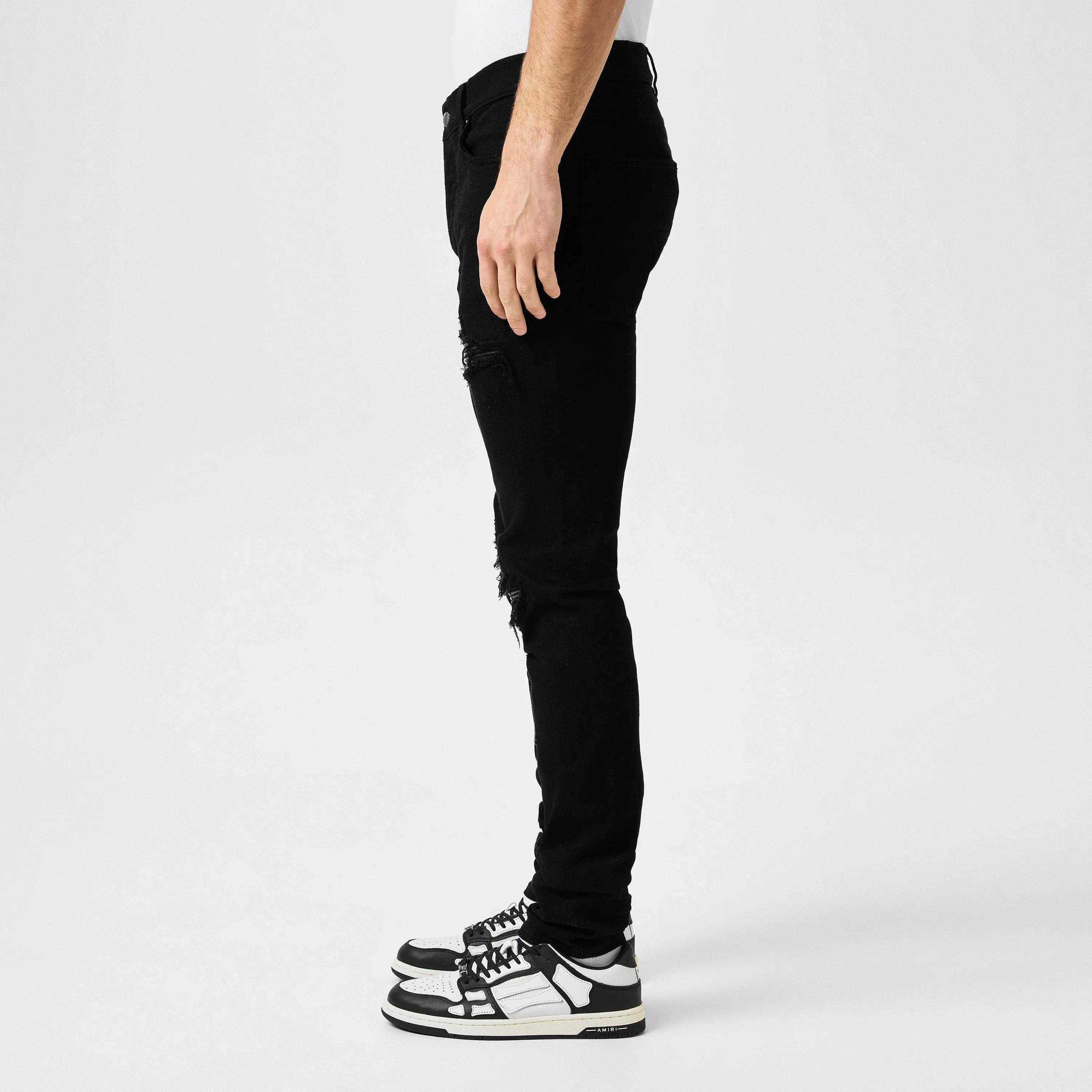 Mx-1 Distressed Jeans
