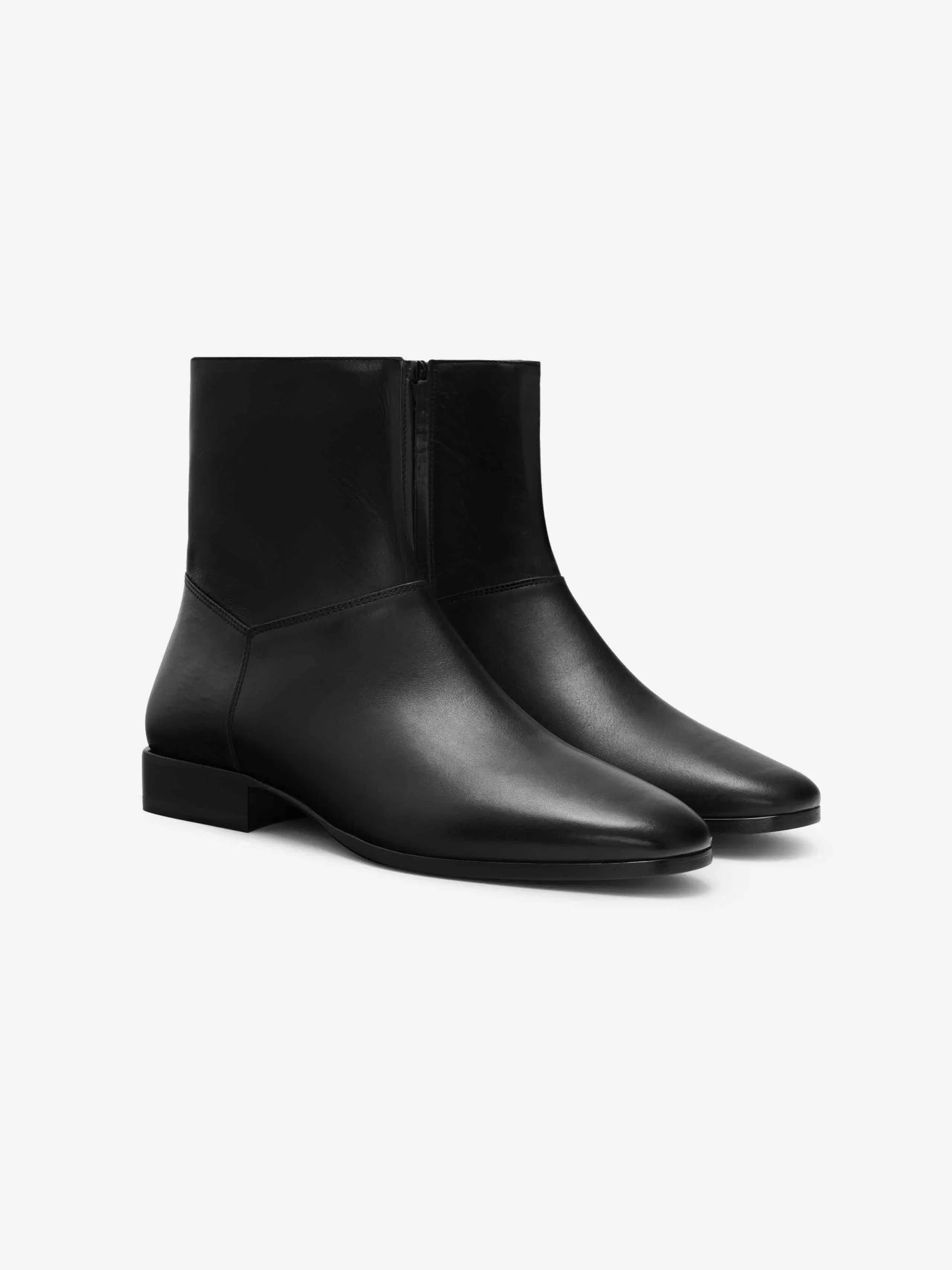 Essentials Leather Ankle Boot Black
