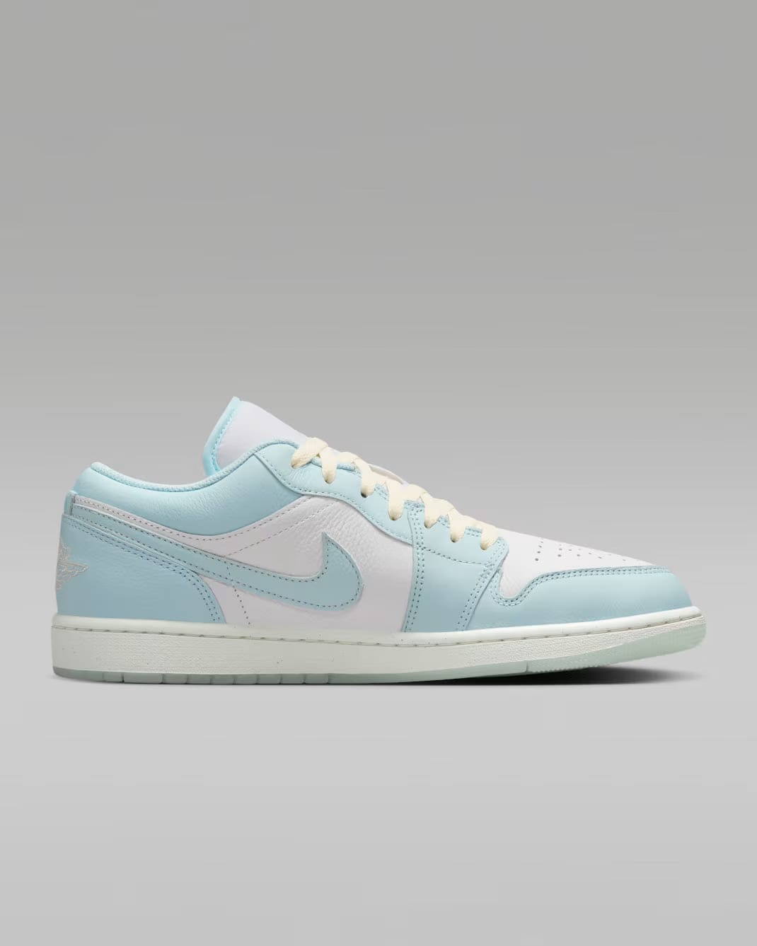 Air Jordan 1 Low SE 'Glacier Blue Sea Glass'