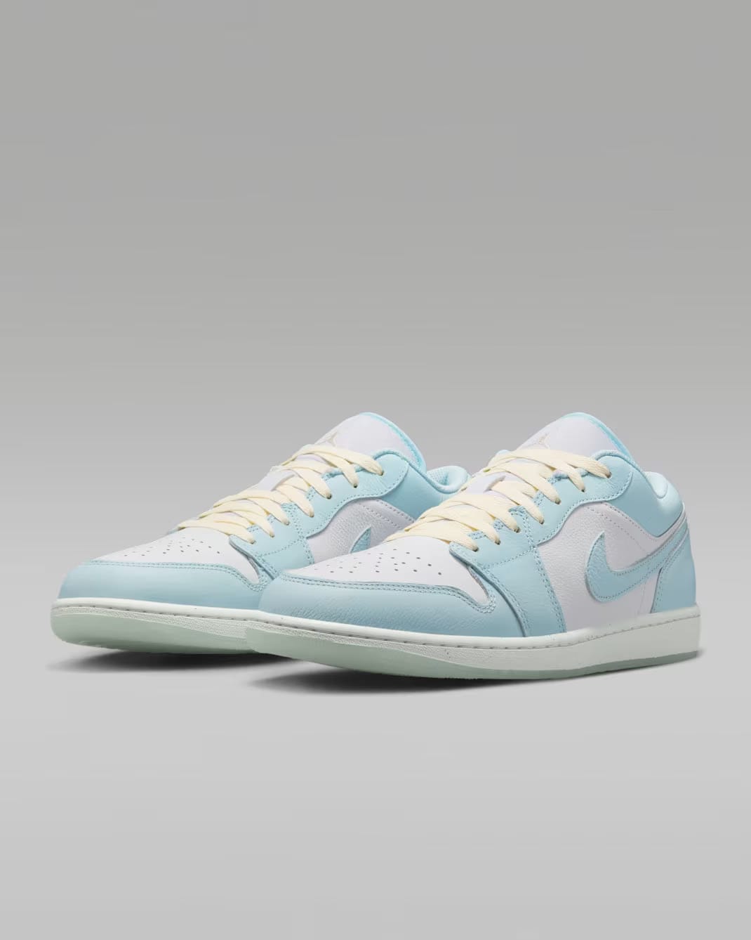 Air Jordan 1 Low SE 'Glacier Blue Sea Glass'