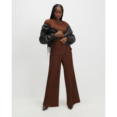 Brown Plisse Short Sleeve Top