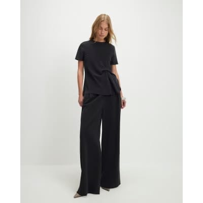 Black Short Sleeve Gathered Side Top