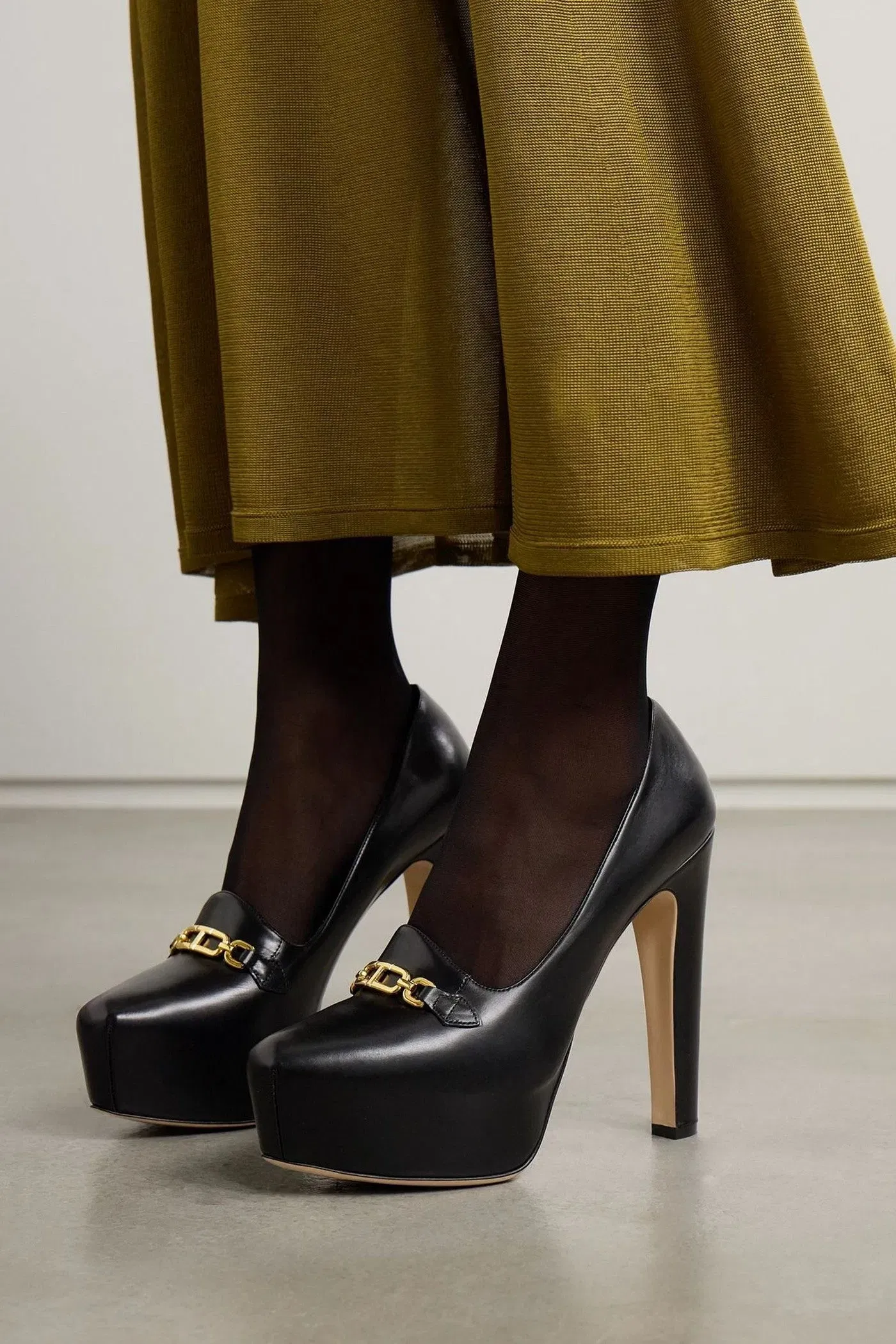 Tom Ford Embellished Leather Platform Pumps Black Women's