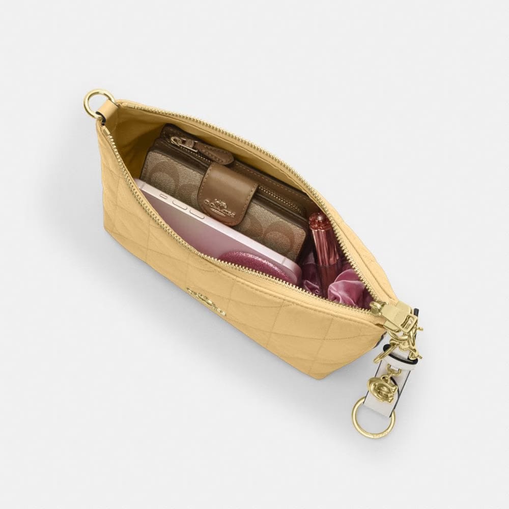 Coach Caitlin Shoulder Bag With Quilting Gold Soft Yellow