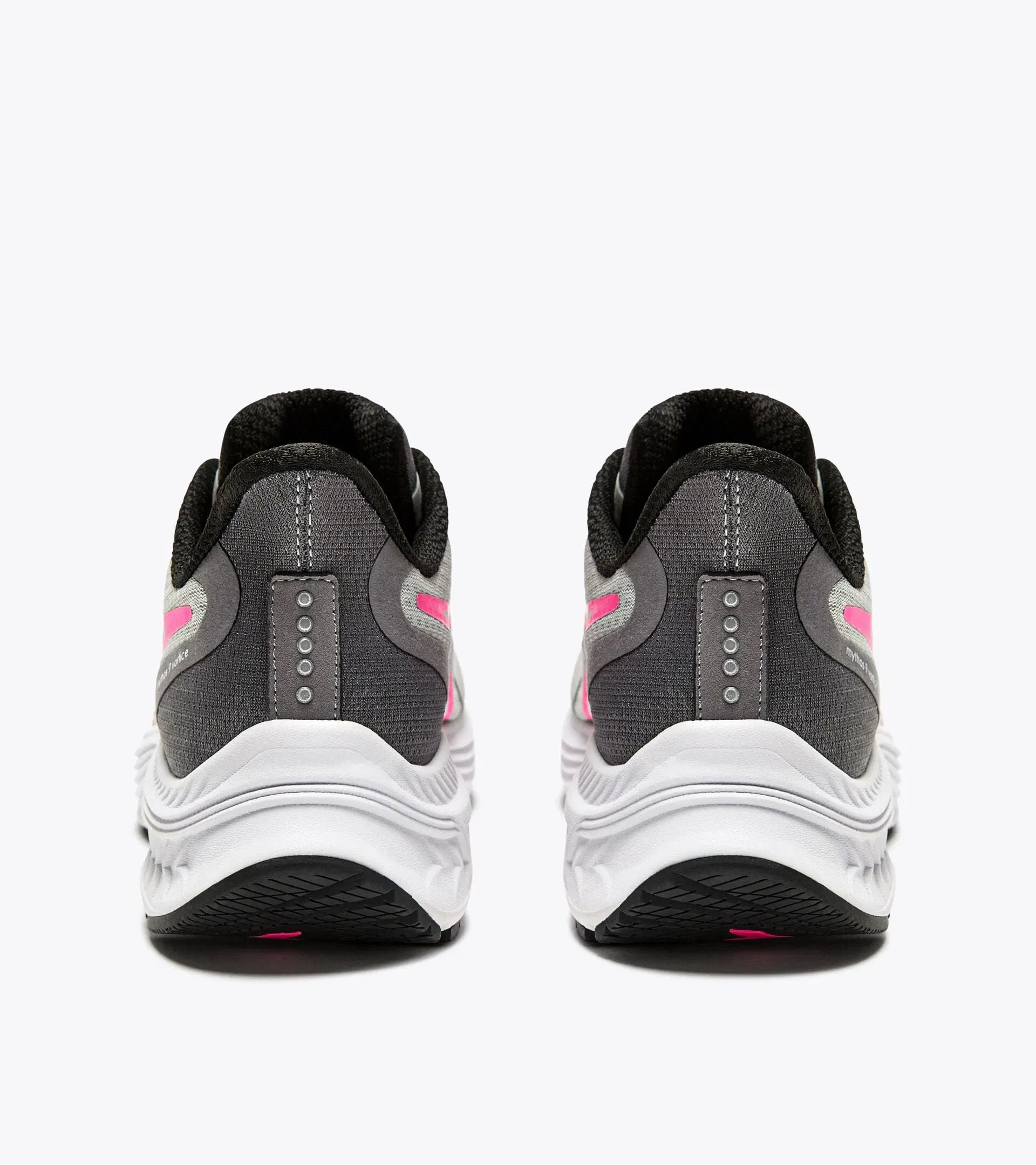 Diadora Mythos Blushield 9 Vortice W Silver Dd/Pink Fluo