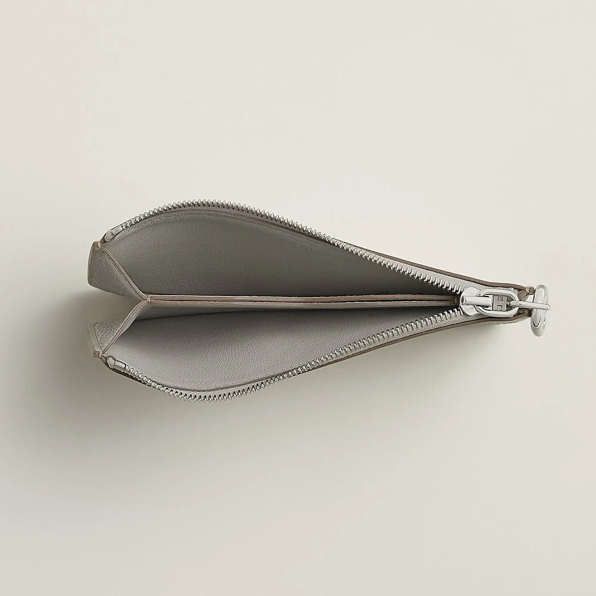 Hermes Zipengo Chaine D'Ancre Card Holder Bton