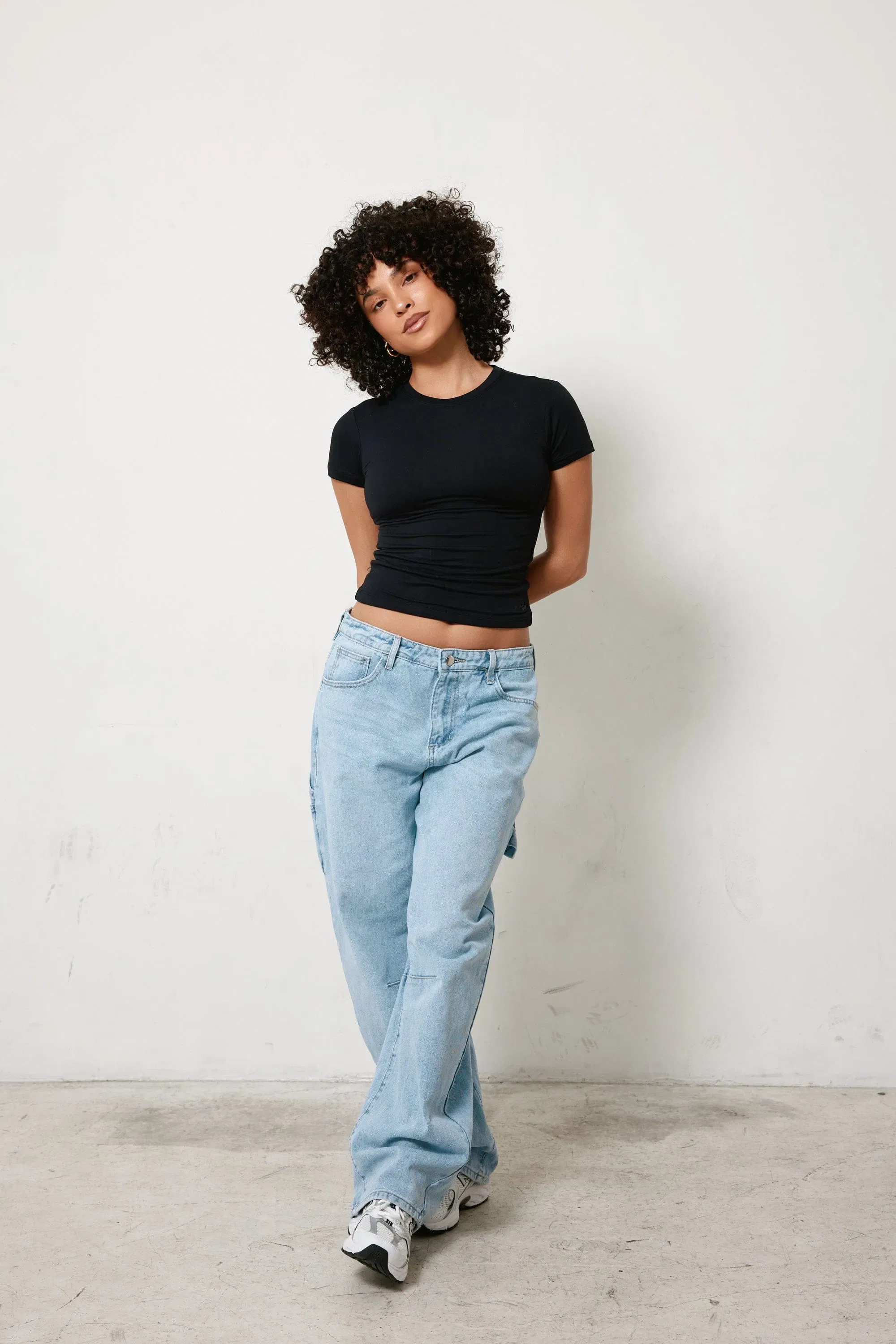 W4279 - Studio Edit Fitted T-Shirt