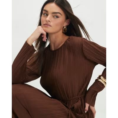 Brown Long Sleeve Plisse Belted Midi Dress