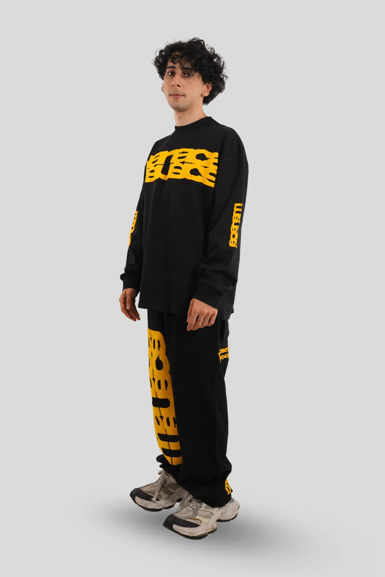 MANACA SWEATSHIRT