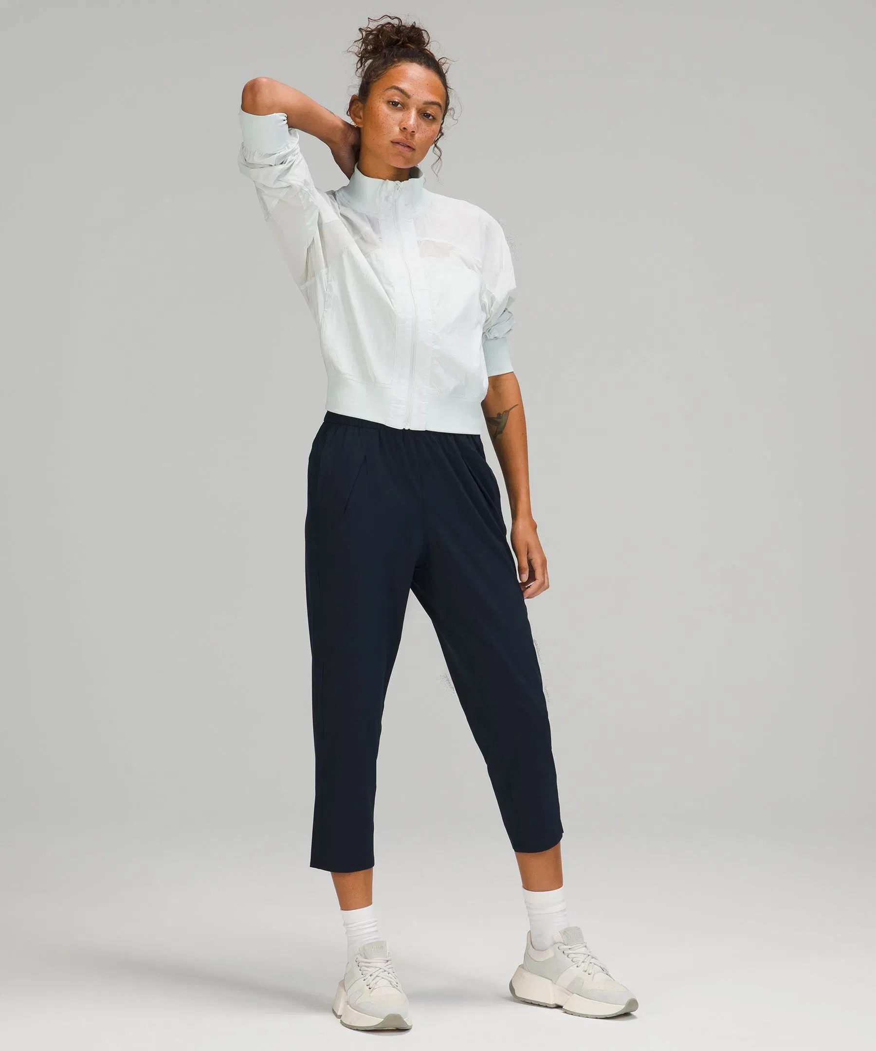 Lululemon Ease Back In Mid-Rise Cropped Pant 23"