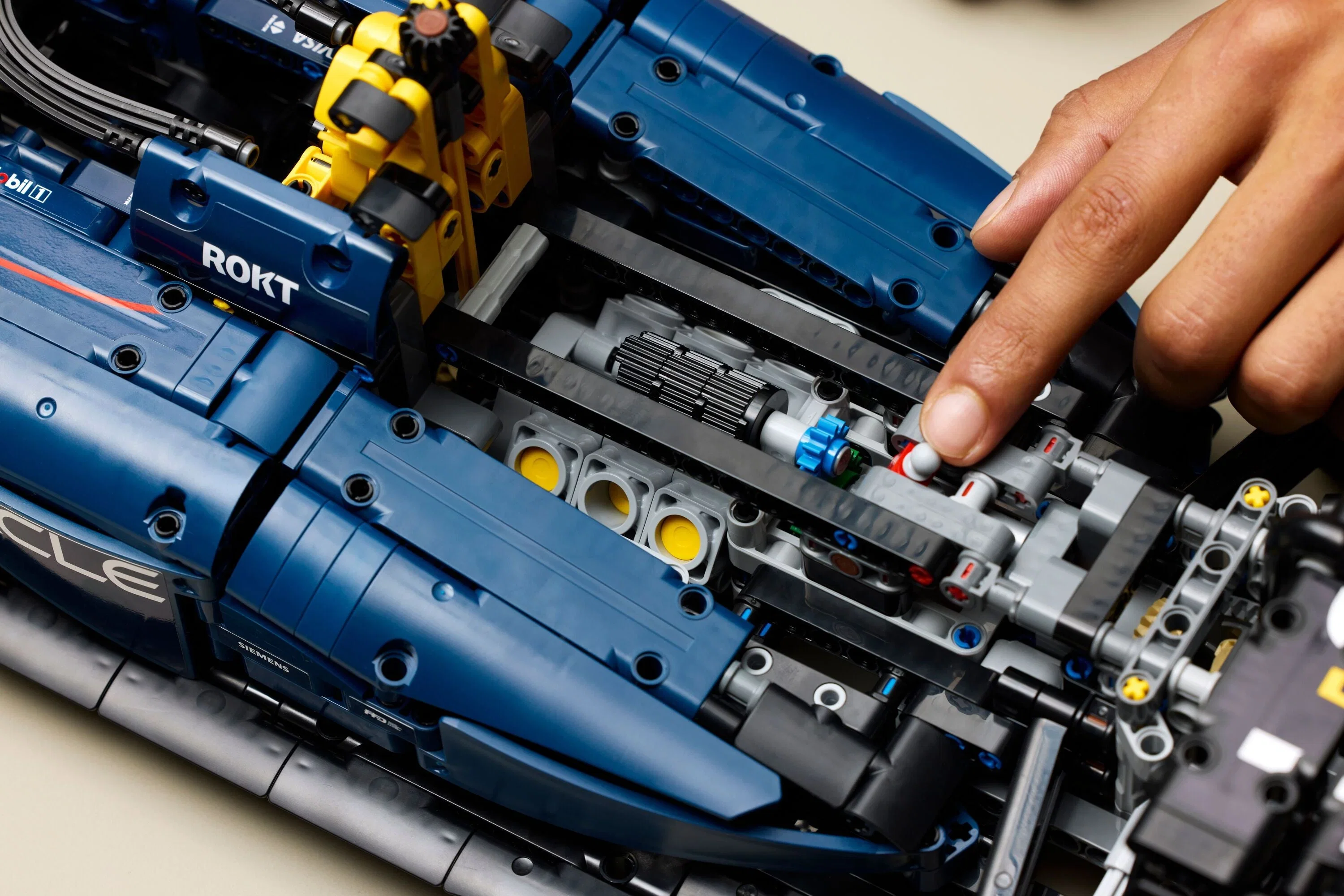 Lego Oracle Red Bull Racing RB20 F1 Car