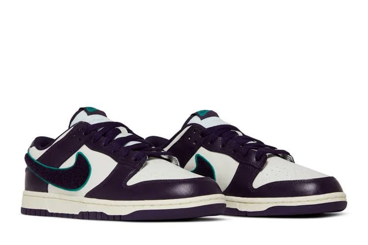Dunk Low Chenille Swoosh - Grand Purple