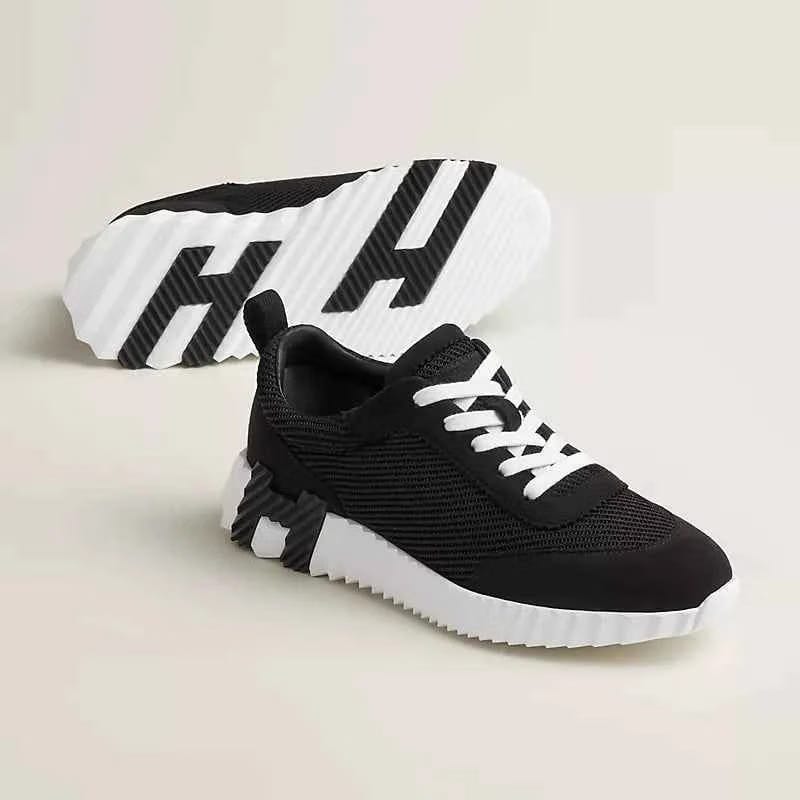 Bouncing sneaker