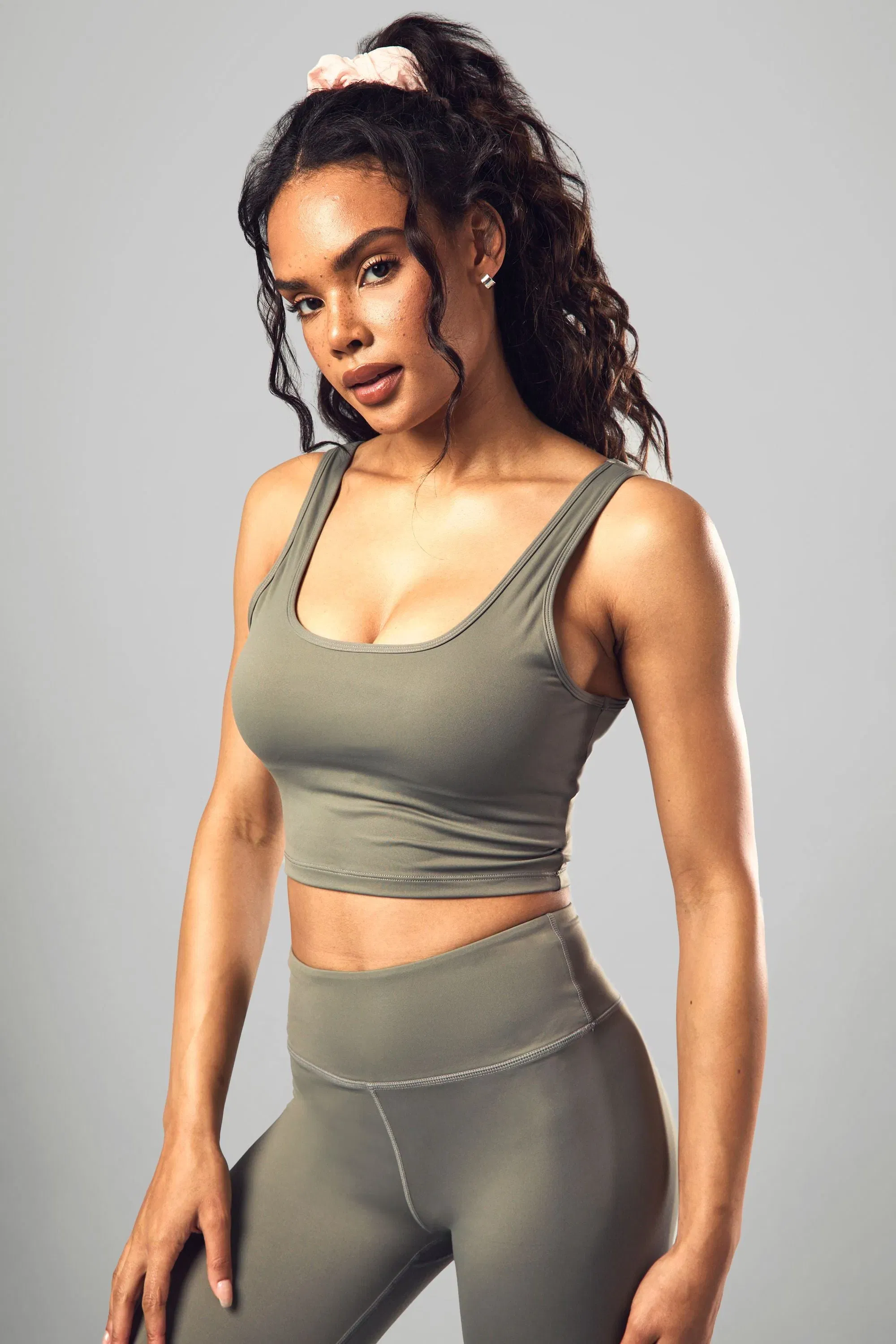 DSGN Studio Ultra Sculpt Light Support Sports Bra