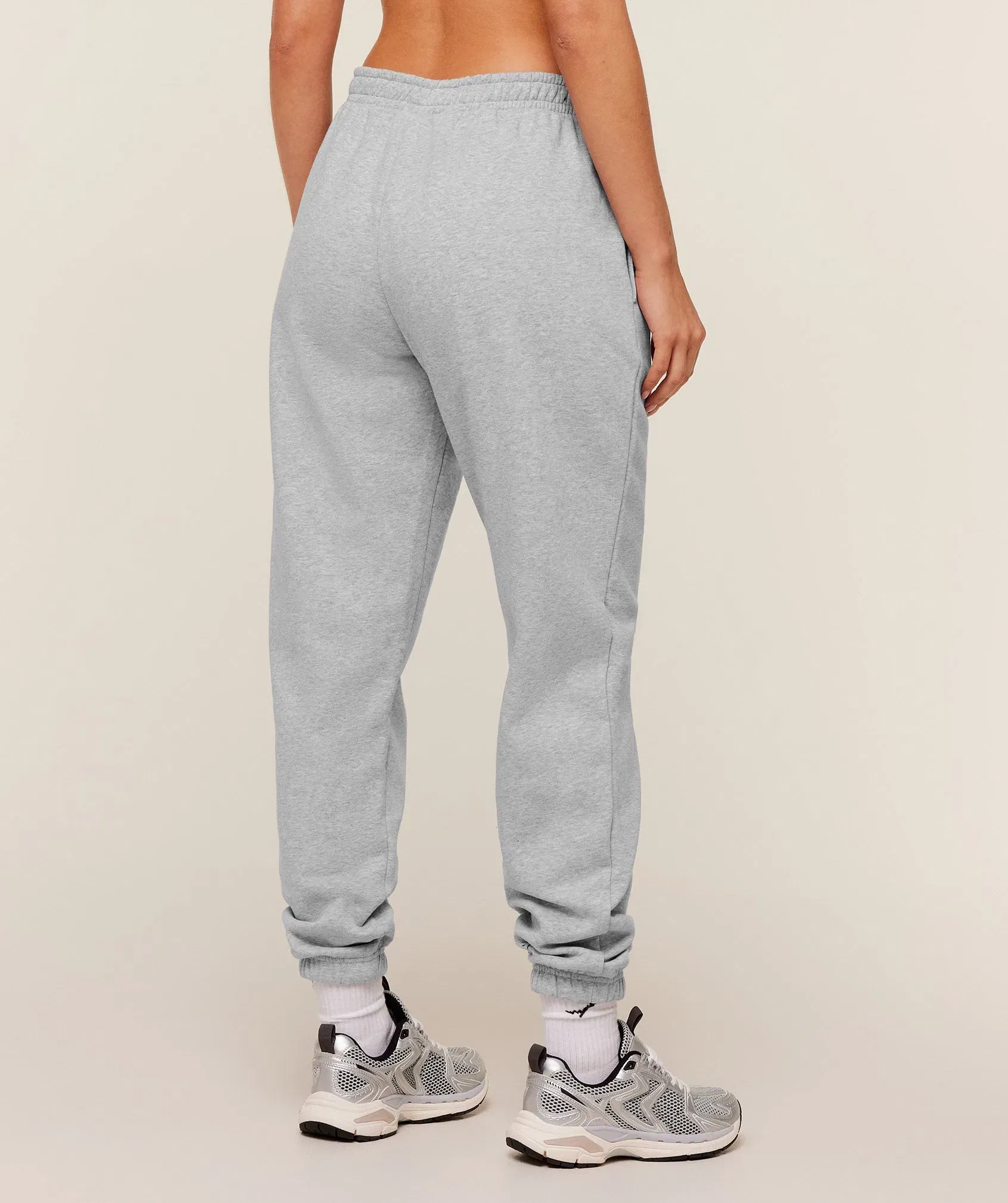 Gymshark Worn Crest Graphic Jogger - Light Grey Core Marl