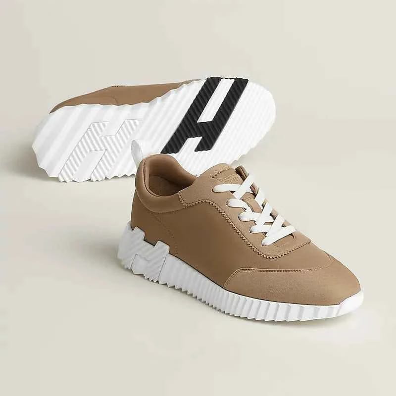 Bouncing sneaker