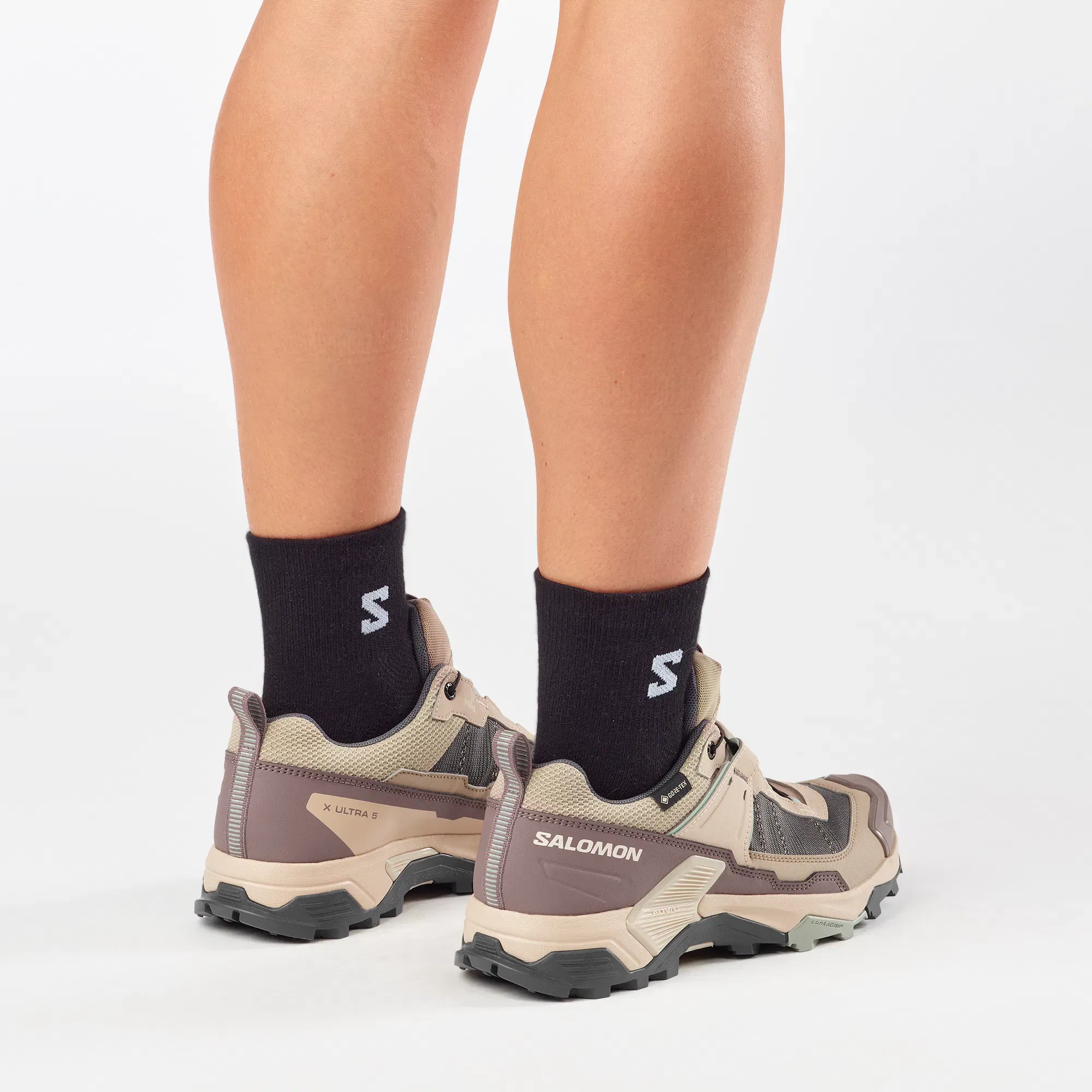 Salomon X Ultra 5 Gore-Tex Hiking & Backpacking Shoes Womens Desert Tan