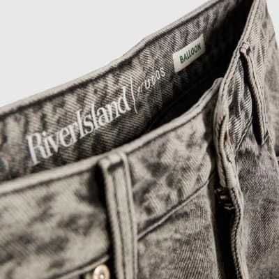 Grey Classic Barrel Jeans