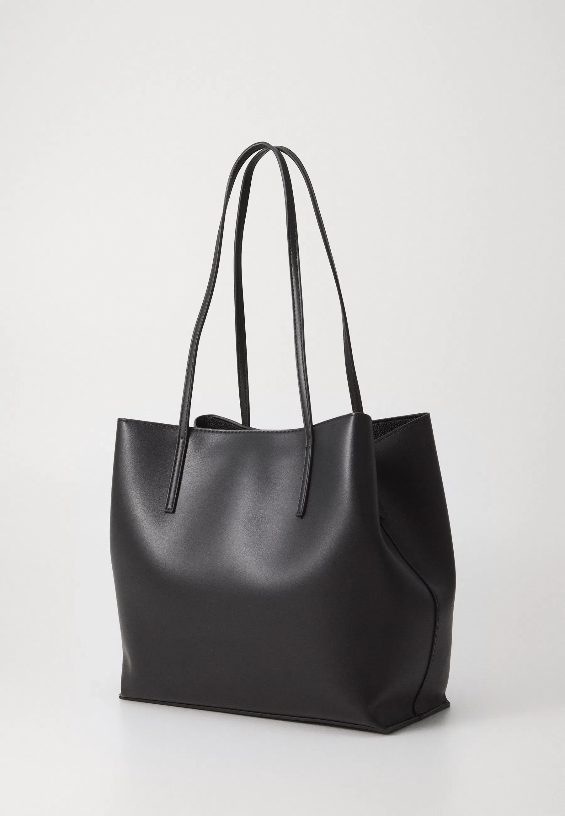 Valentino Bags Samy Set - Tote Bag - Nero