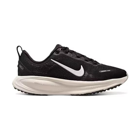 Nike Vomero 18 Black Coconut Milk Light Iron Ore Summit White