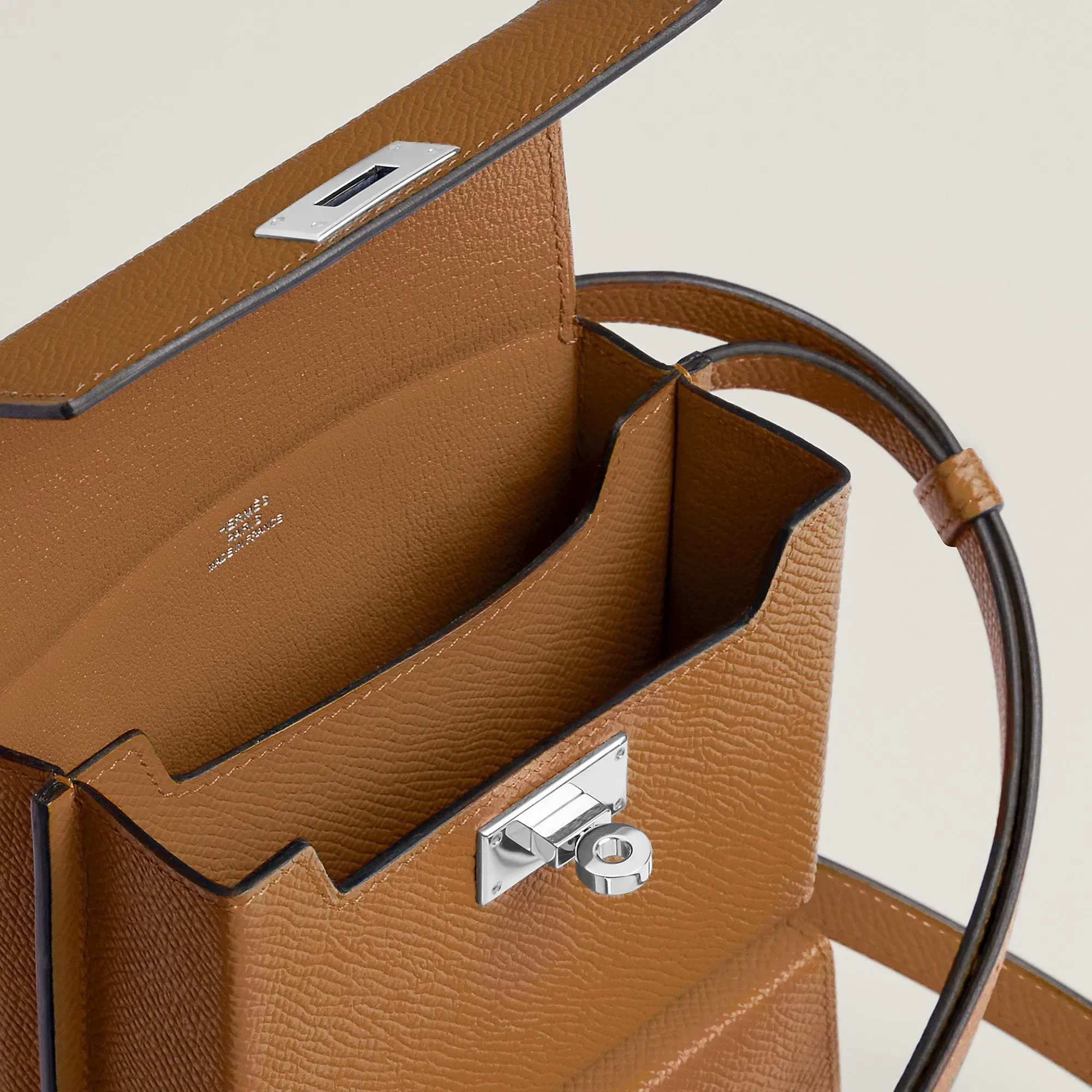 Hermes Kelly Multipocket To Go Pouch Gold