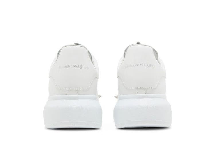 Alexander McQueen Oversized Sneaker Studded - White Silver
