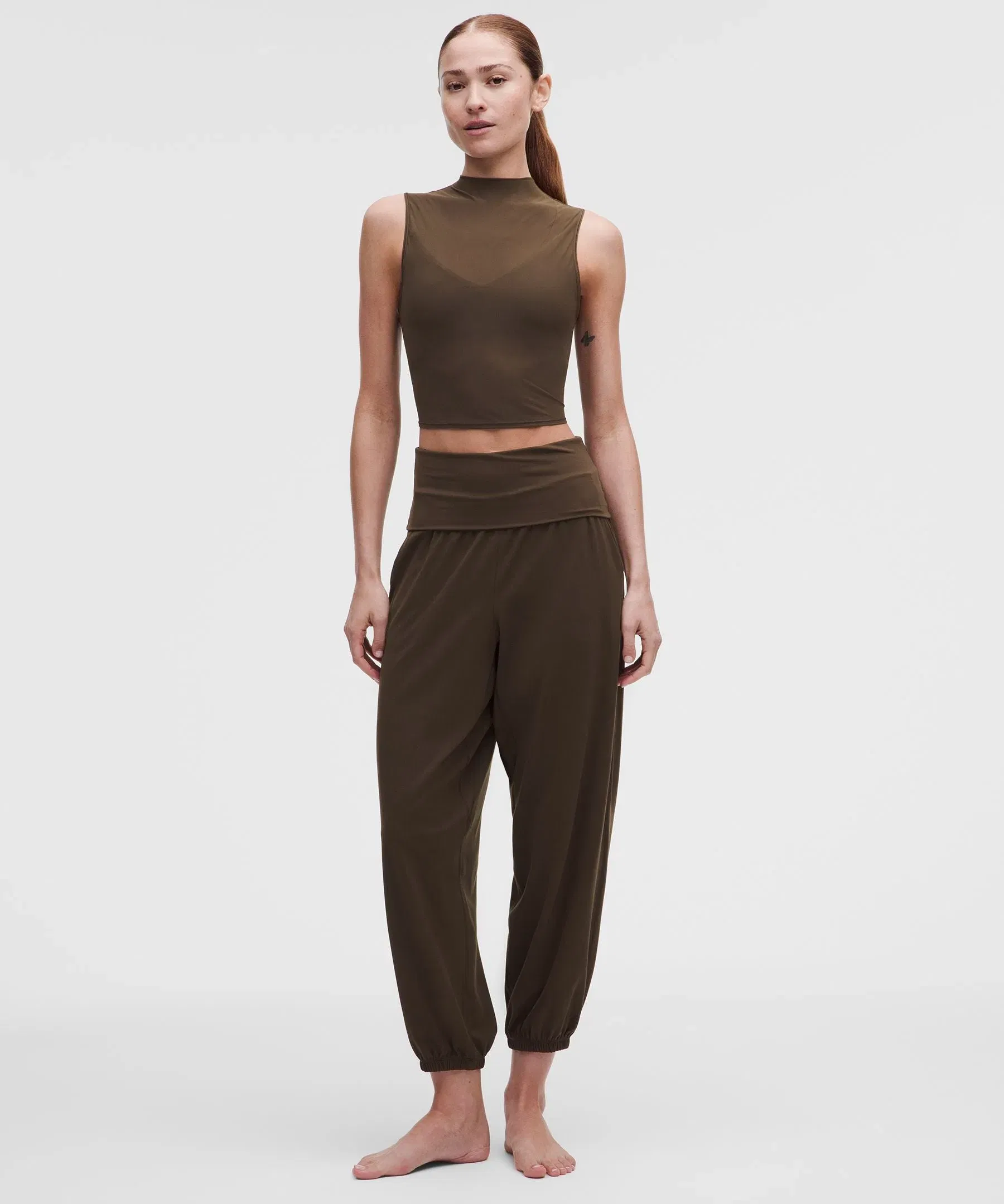 Lululemon Women's Nulu and Mesh-Overlay Cropped Studio Tank Top