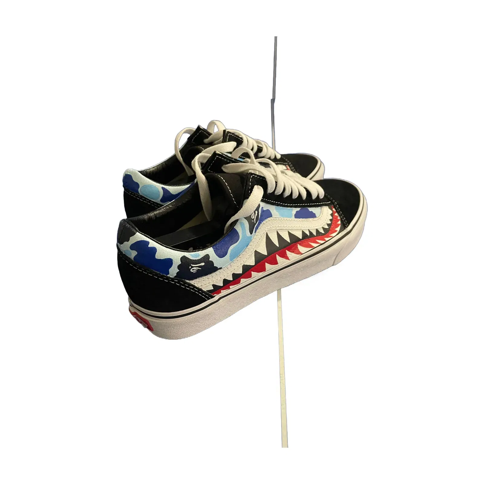 SHARK TEETH VANS