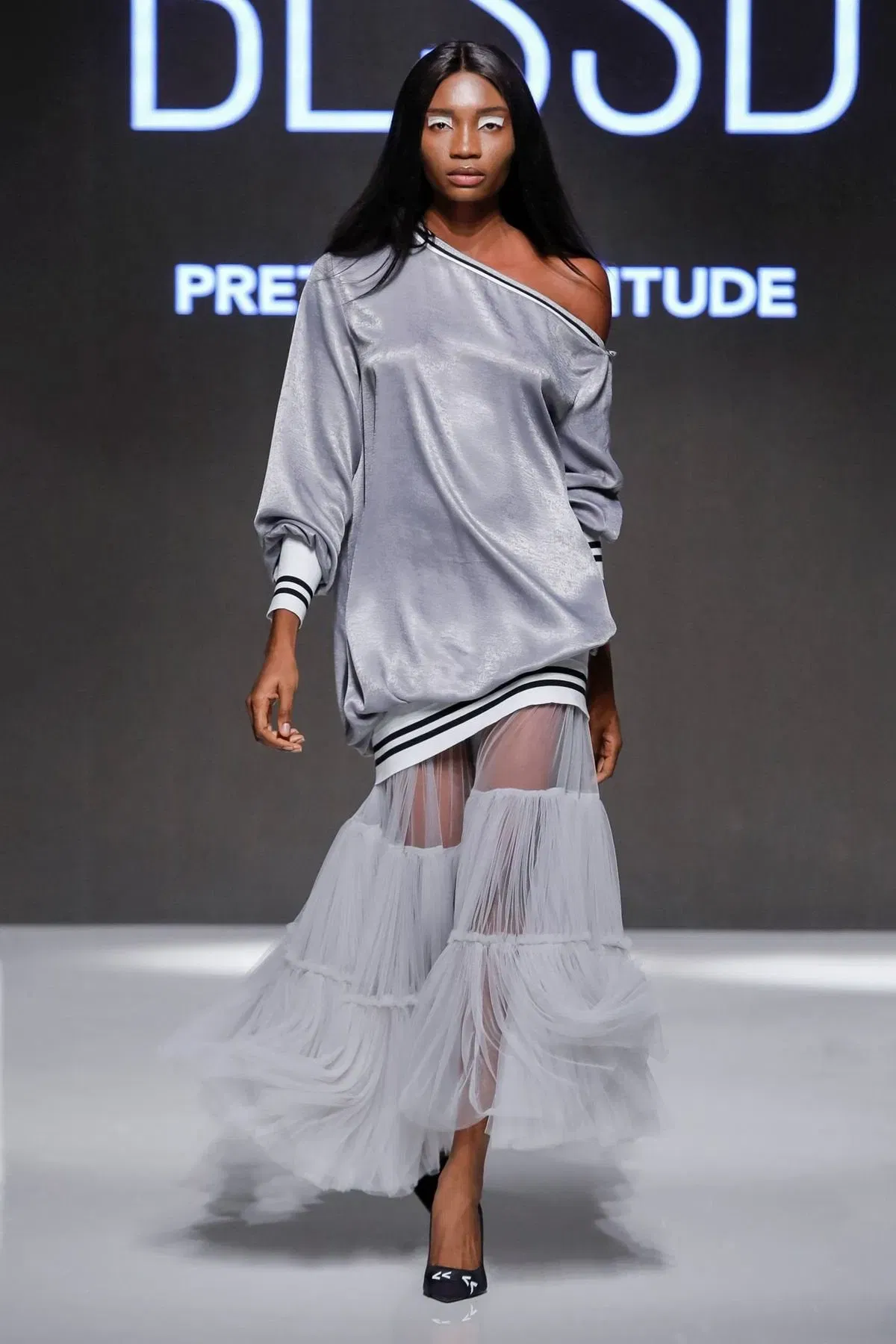 EXTRA VOLUME TIERED TULLE SKIRT