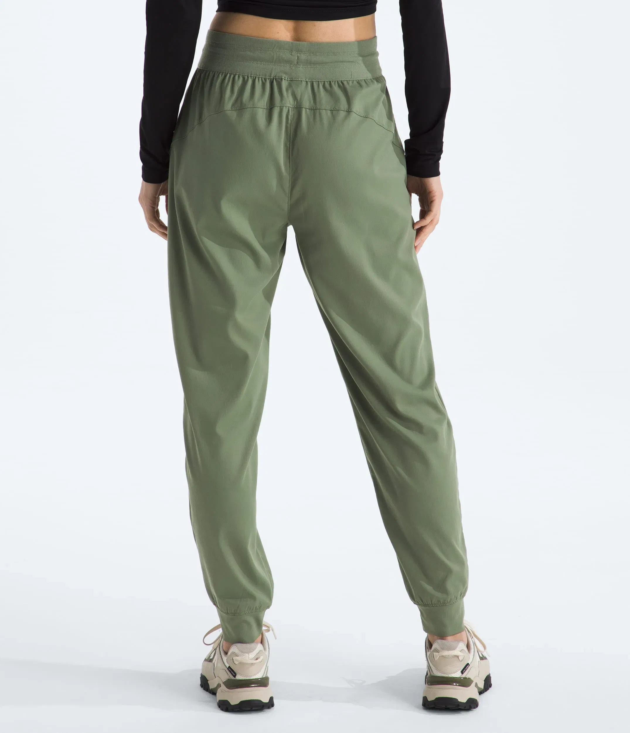 The North Face Women’s Aphrodite Arise Joggers Bark Mist