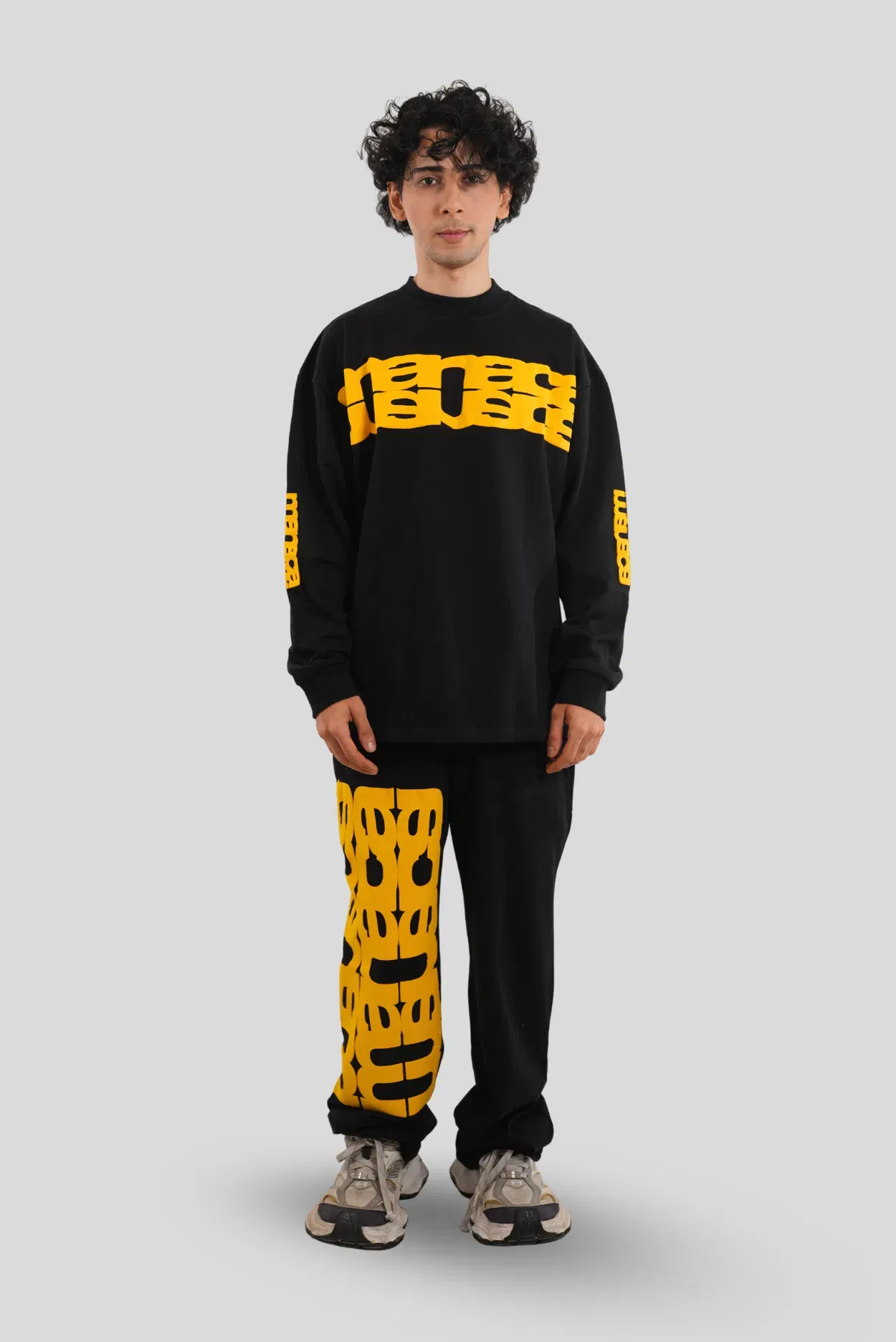 MANACA SWEATSHIRT