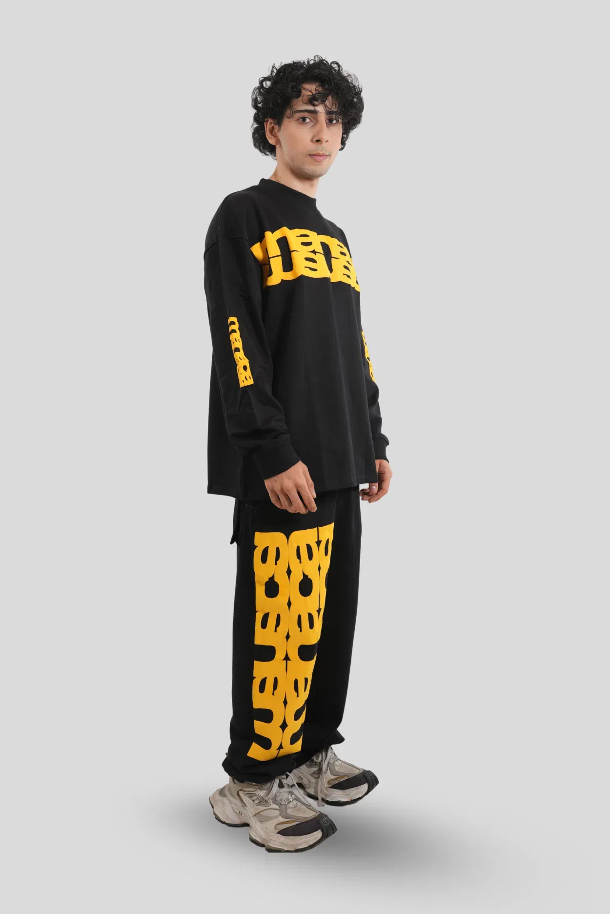 MANACA SWEATSHIRT