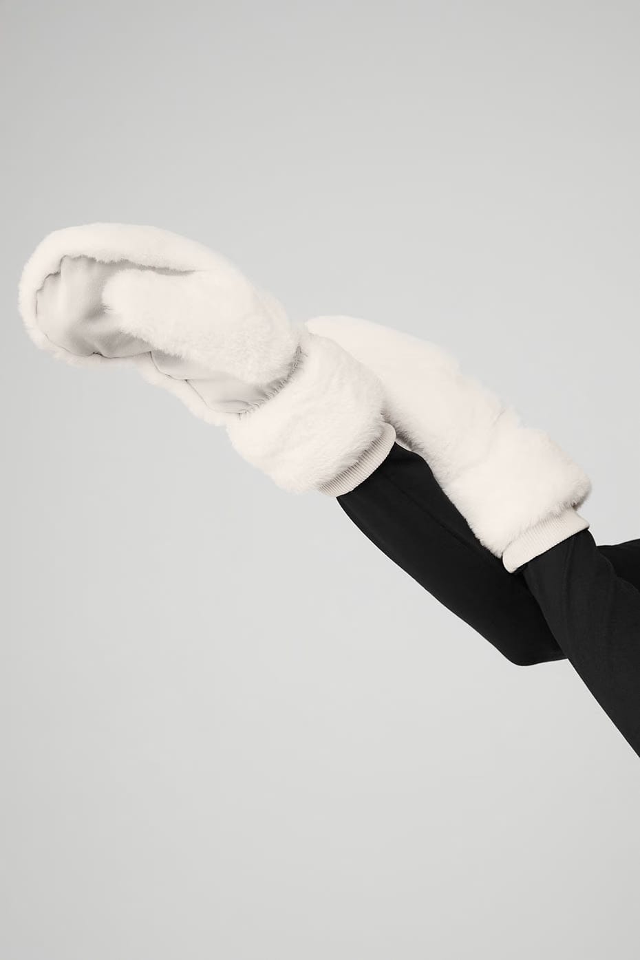 Alo Yoga Faux Fur Mittens