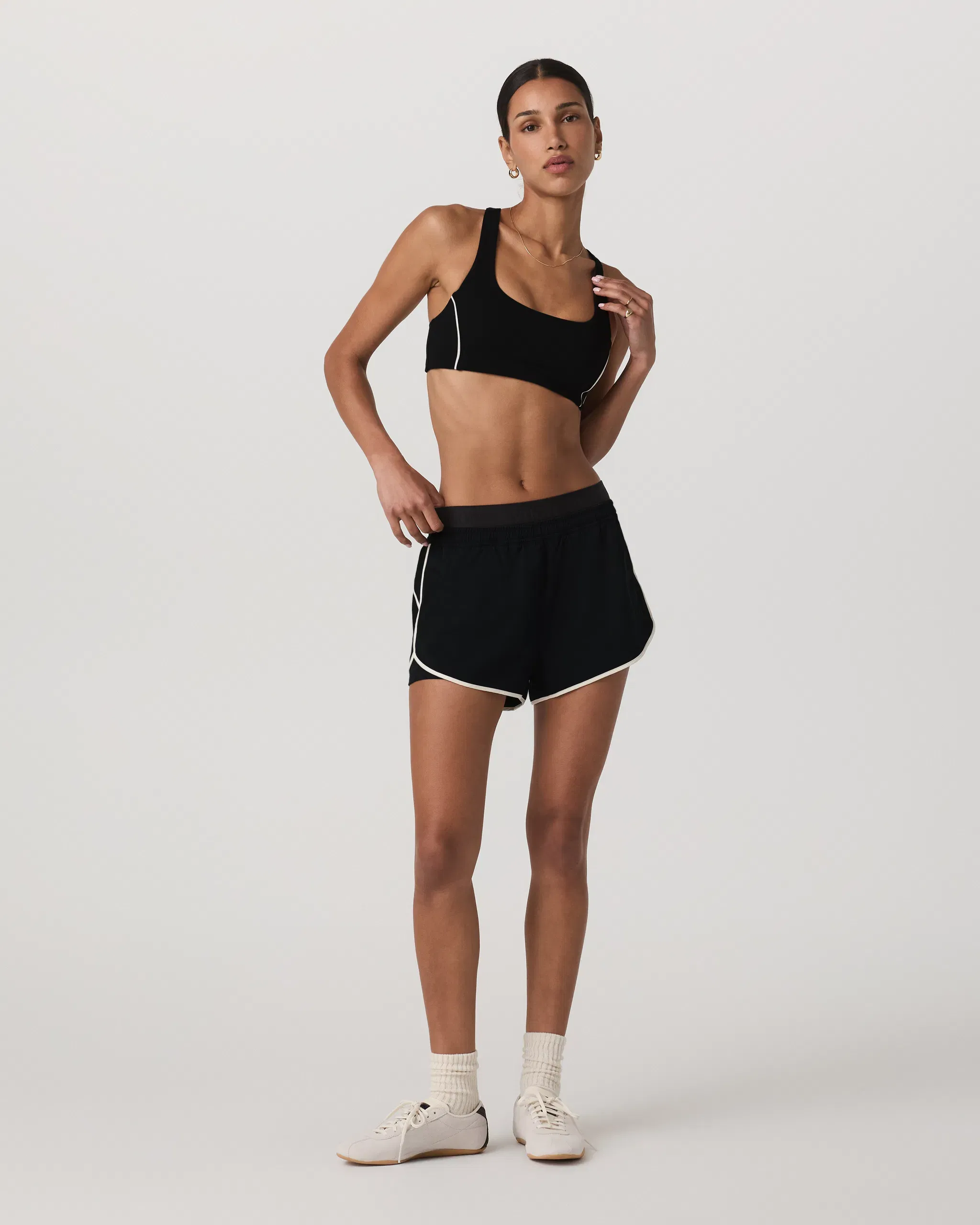 Vuori Luna Piped Short