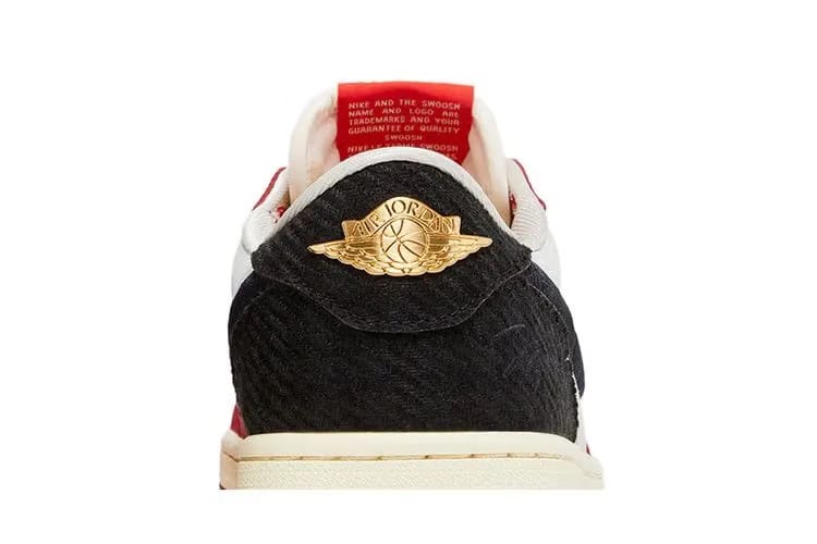Air Jordan 1 Retro Low OG Trophy Room Away