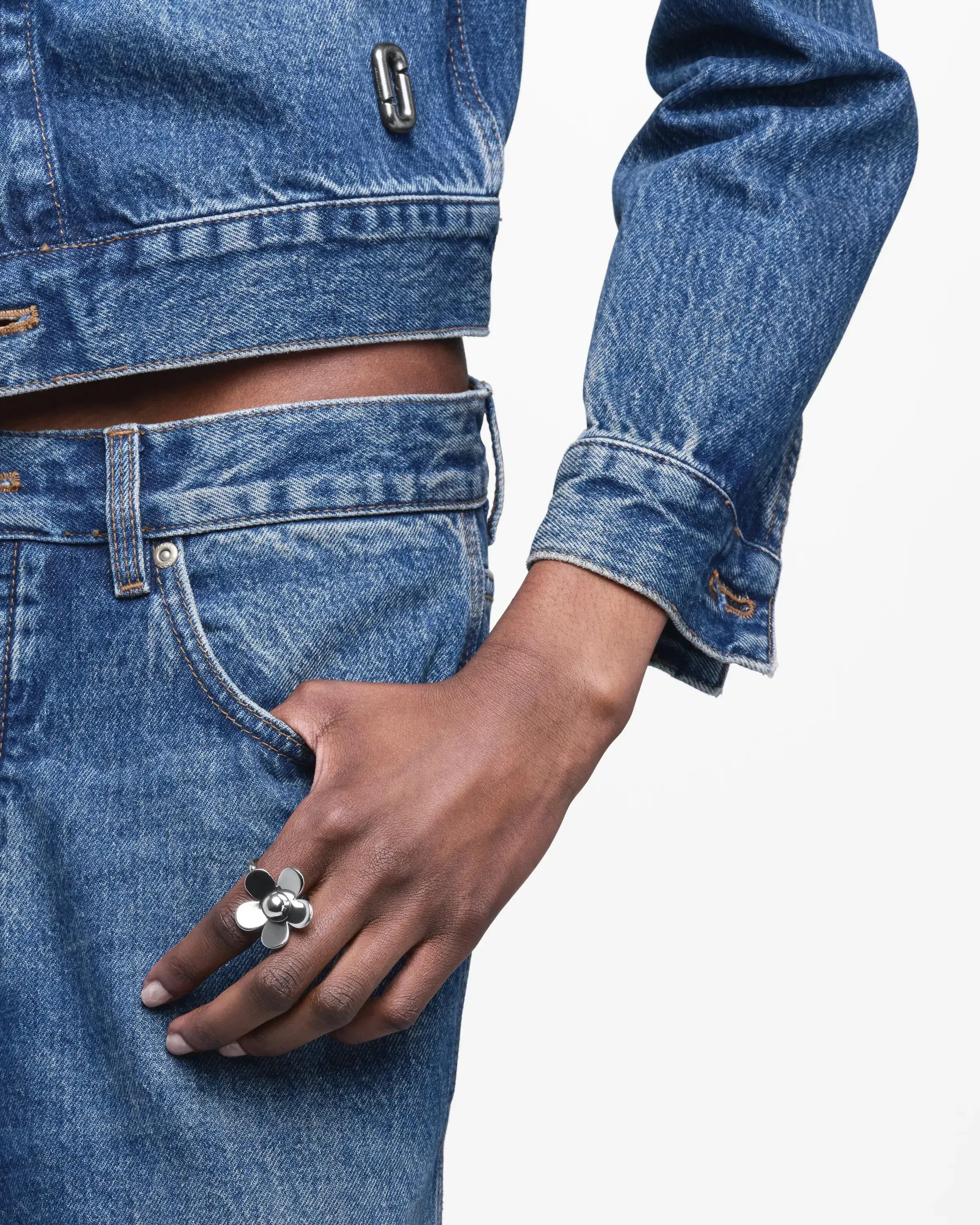 The Daisy Ring