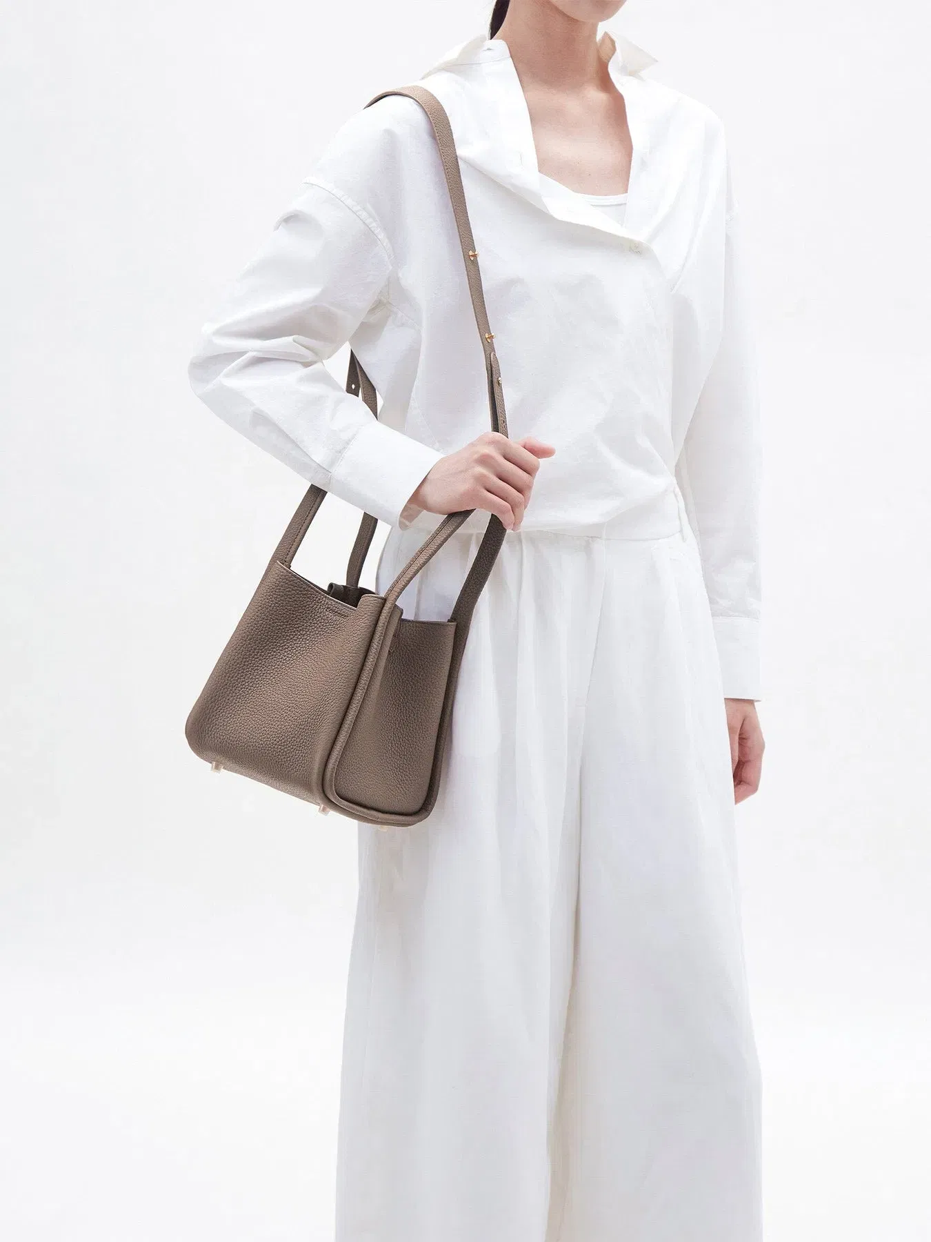 Songmont Medium Song Bag Taupe
