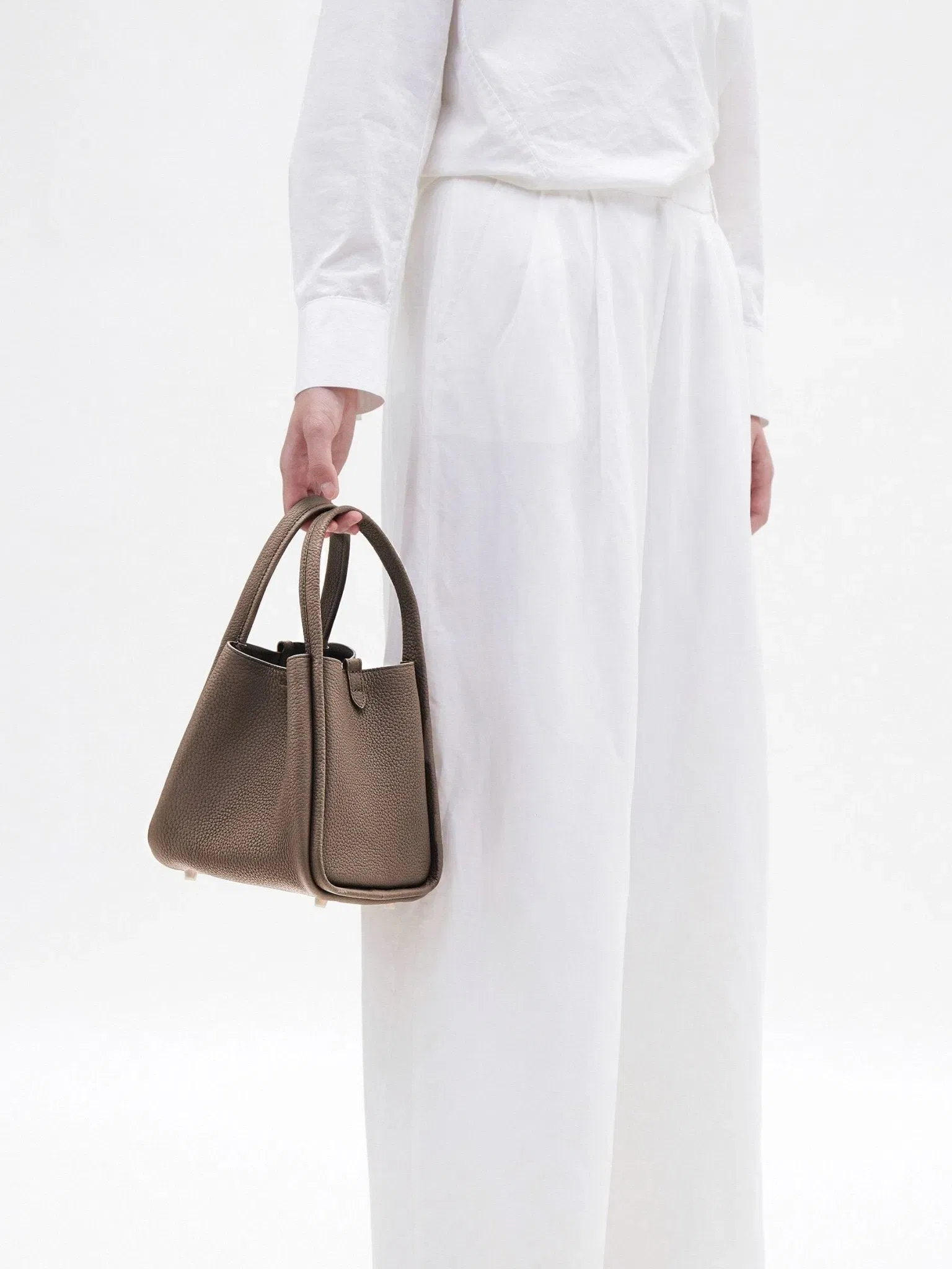 Songmont Medium Song Bag Taupe