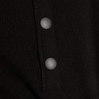 Black Sleeveless Ribbed Popper Top