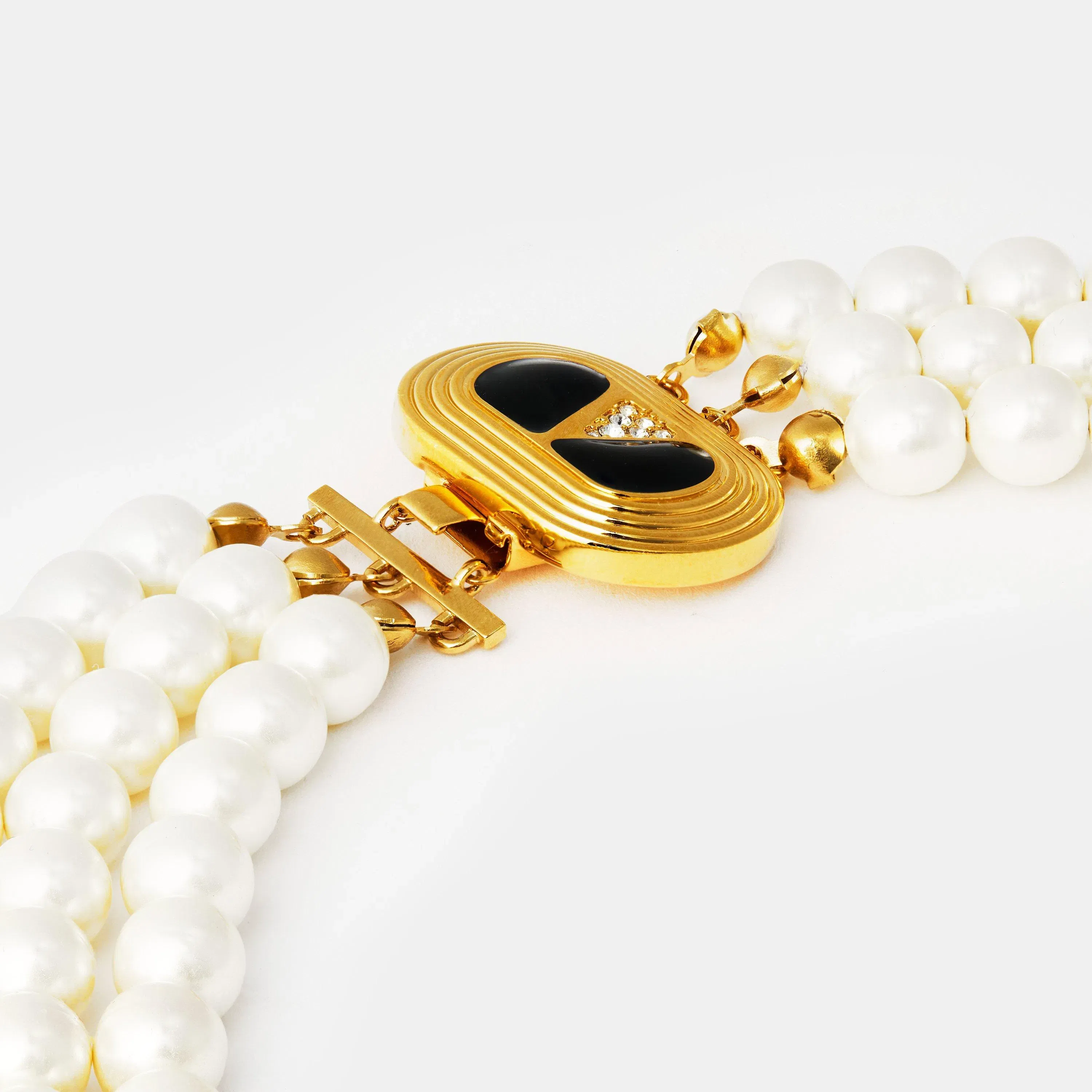 Perla Pearl Statement Necklace