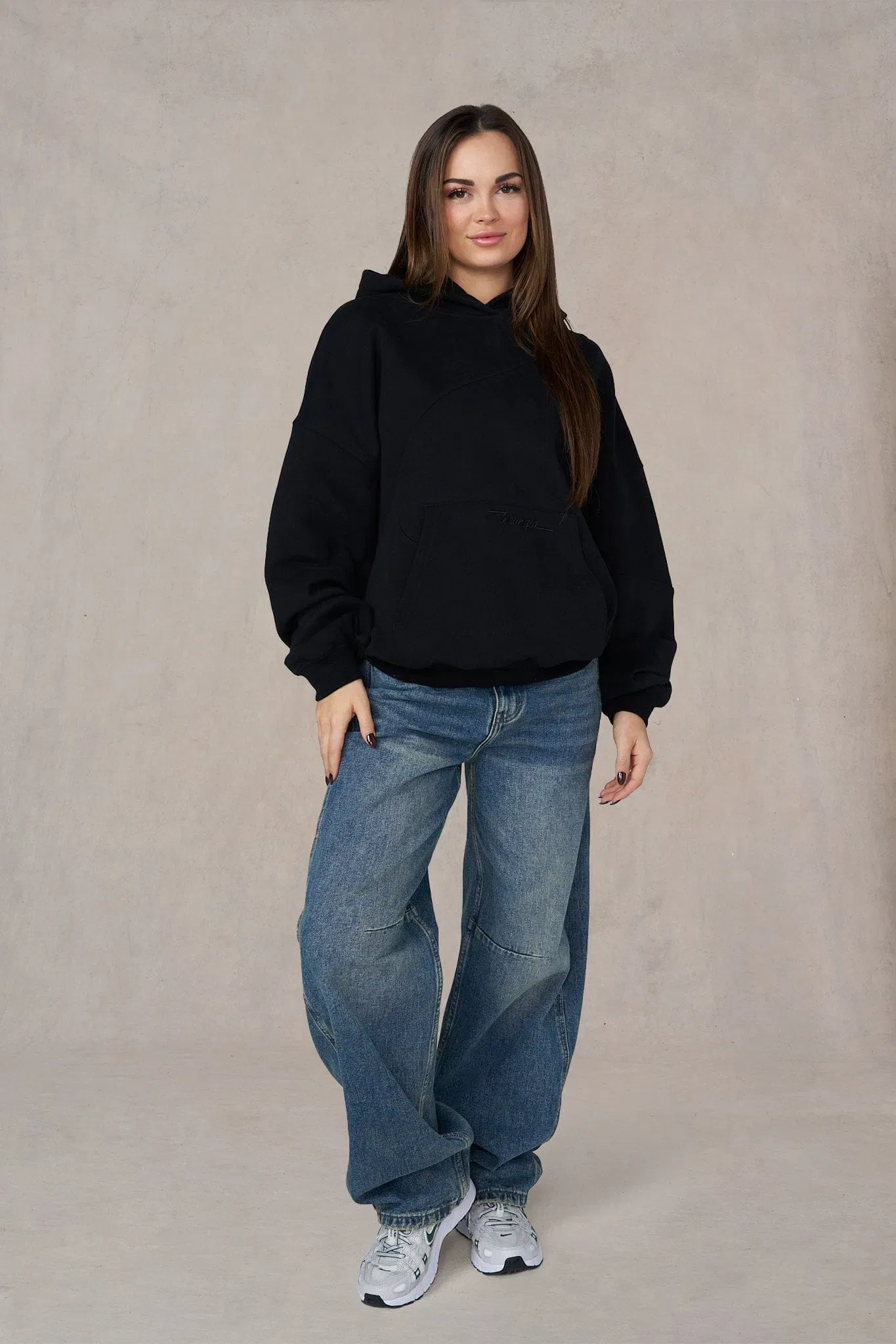 W558 - Wavy Hoodie