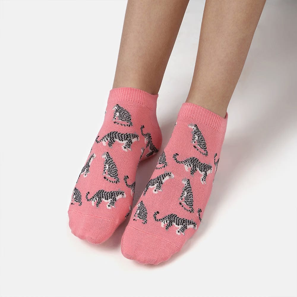 Women’s WWF Themed Ankle Socks