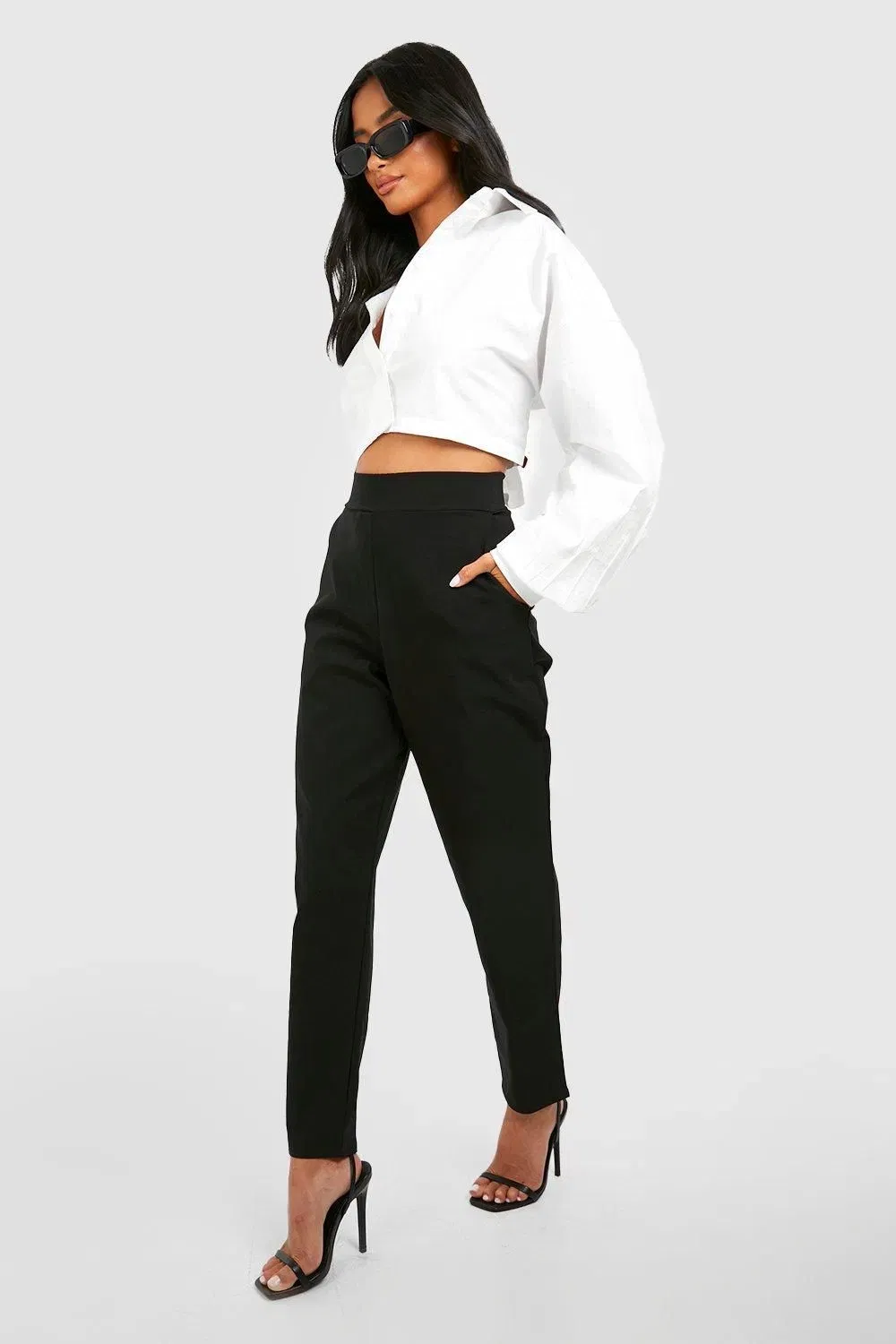 Petite Super Stretch Tapered Tailored Trouser