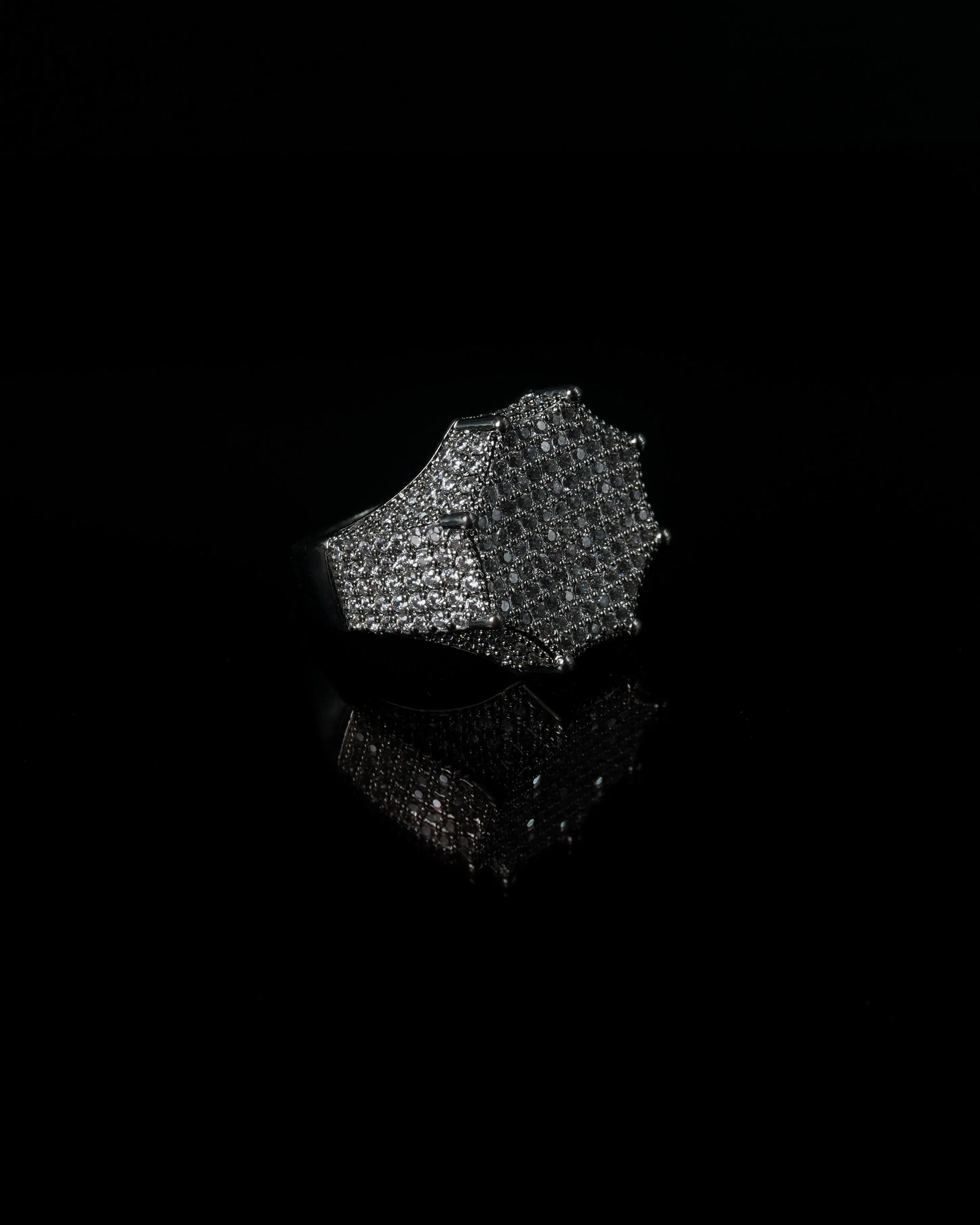 Manaca Octaforge Ring