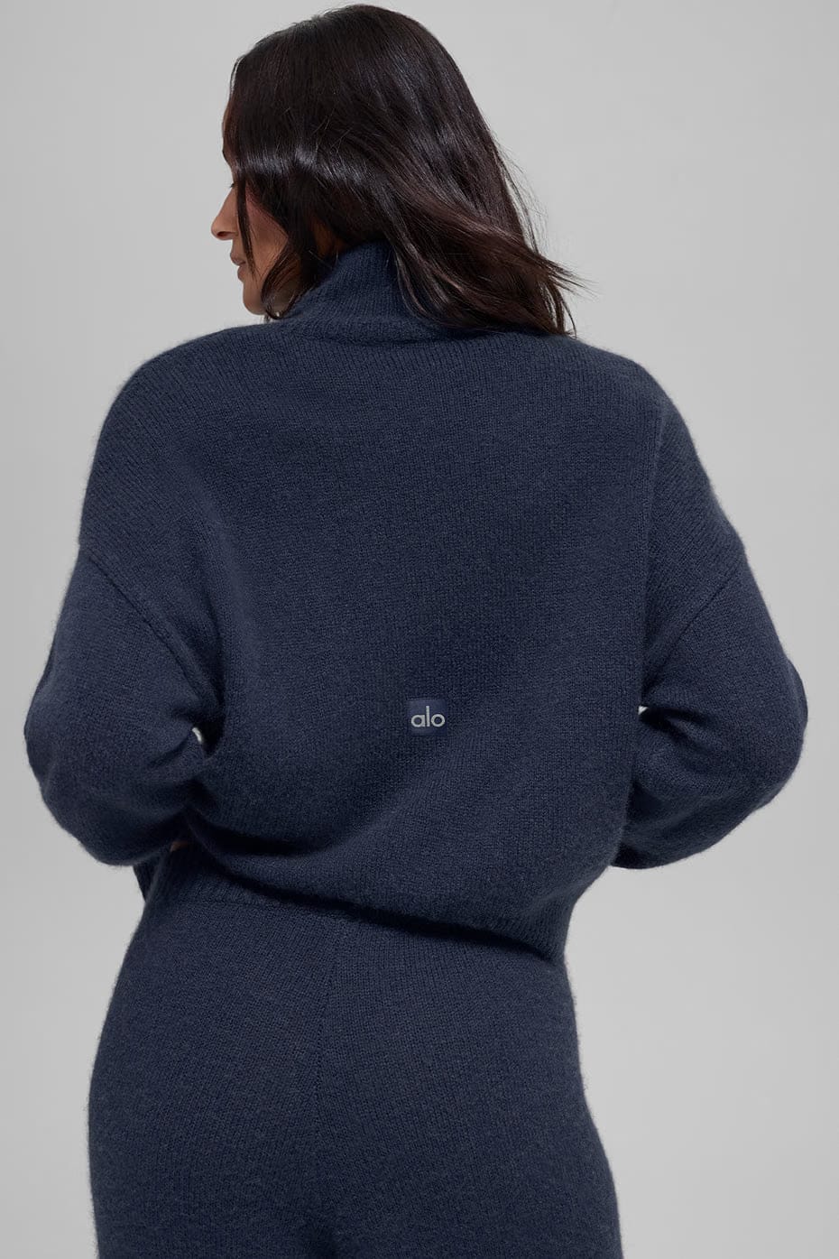 Wool Cashmere Cropped New Class Turtleneck Sweater