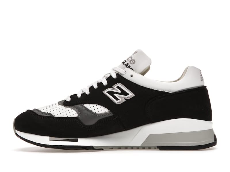1500 Made In England Black White