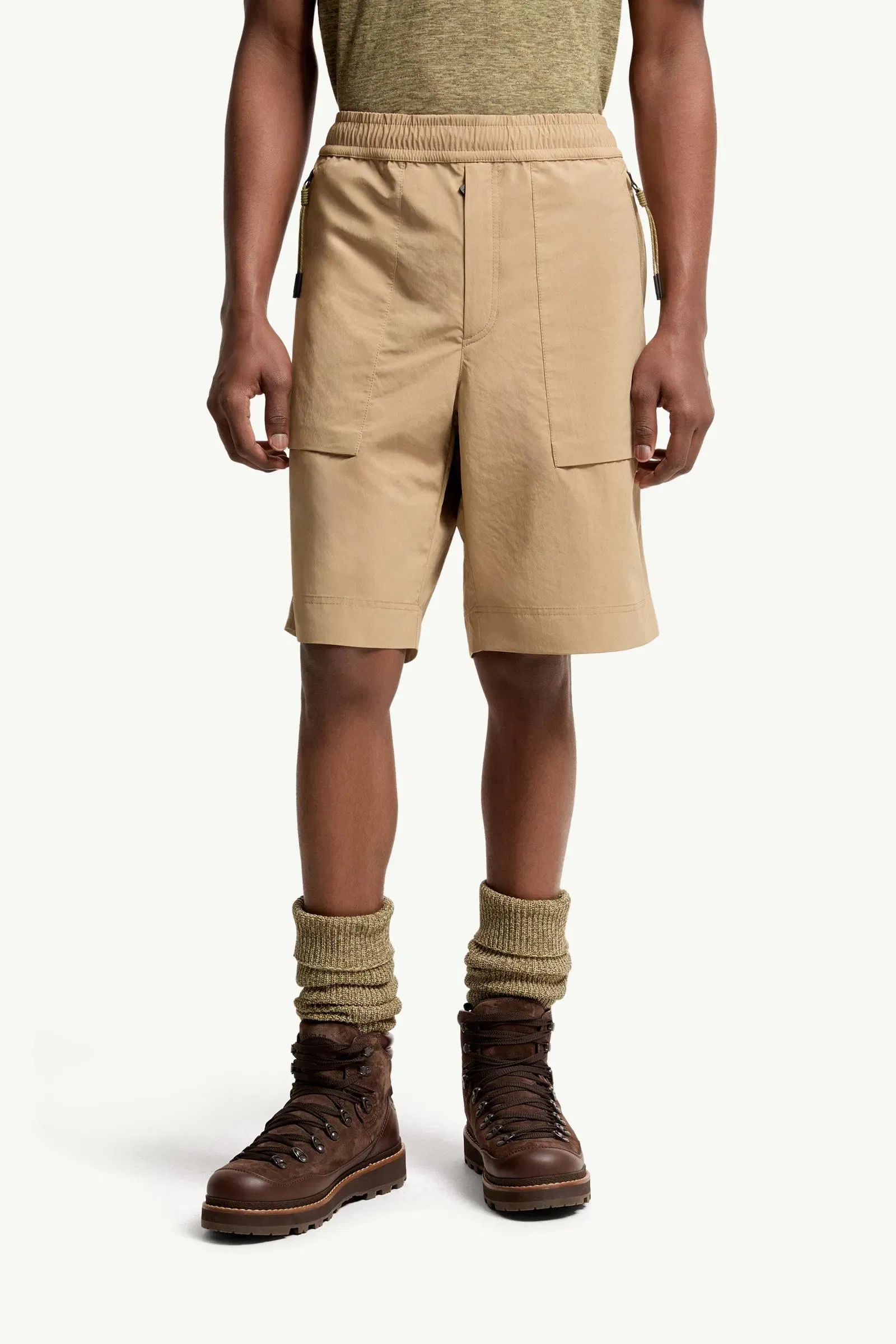 Moncler Technical Froissé Shorts Beige Beige