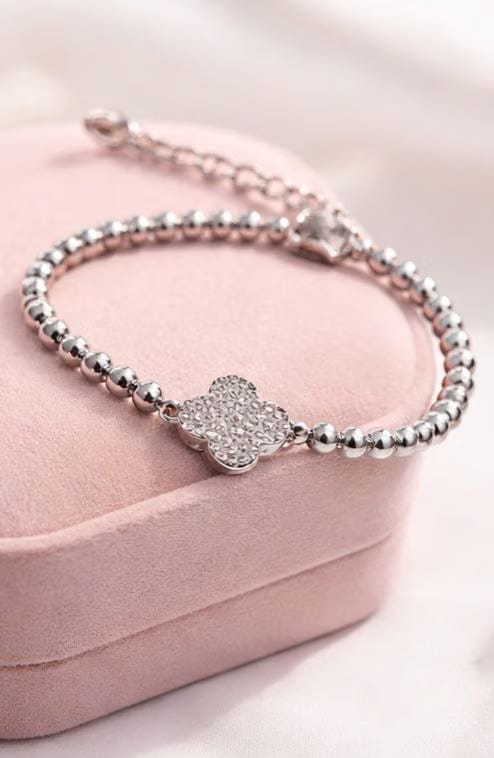 Silver Clove Magnetic Bracelet
